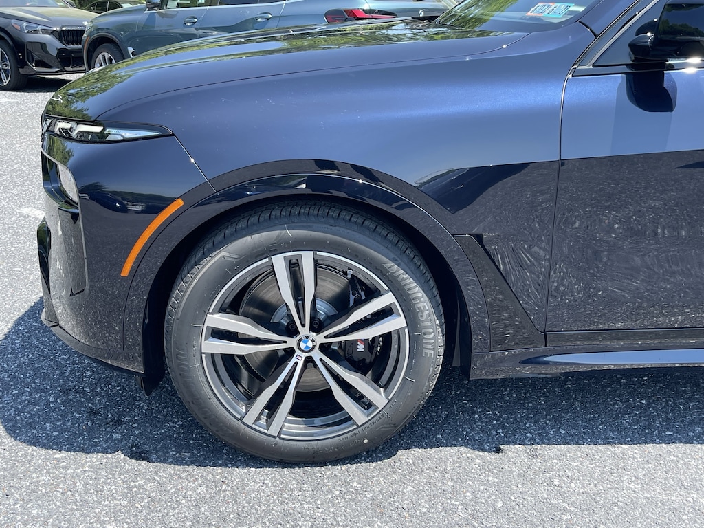 New 2027 BMW X7 xDrive40i SUV