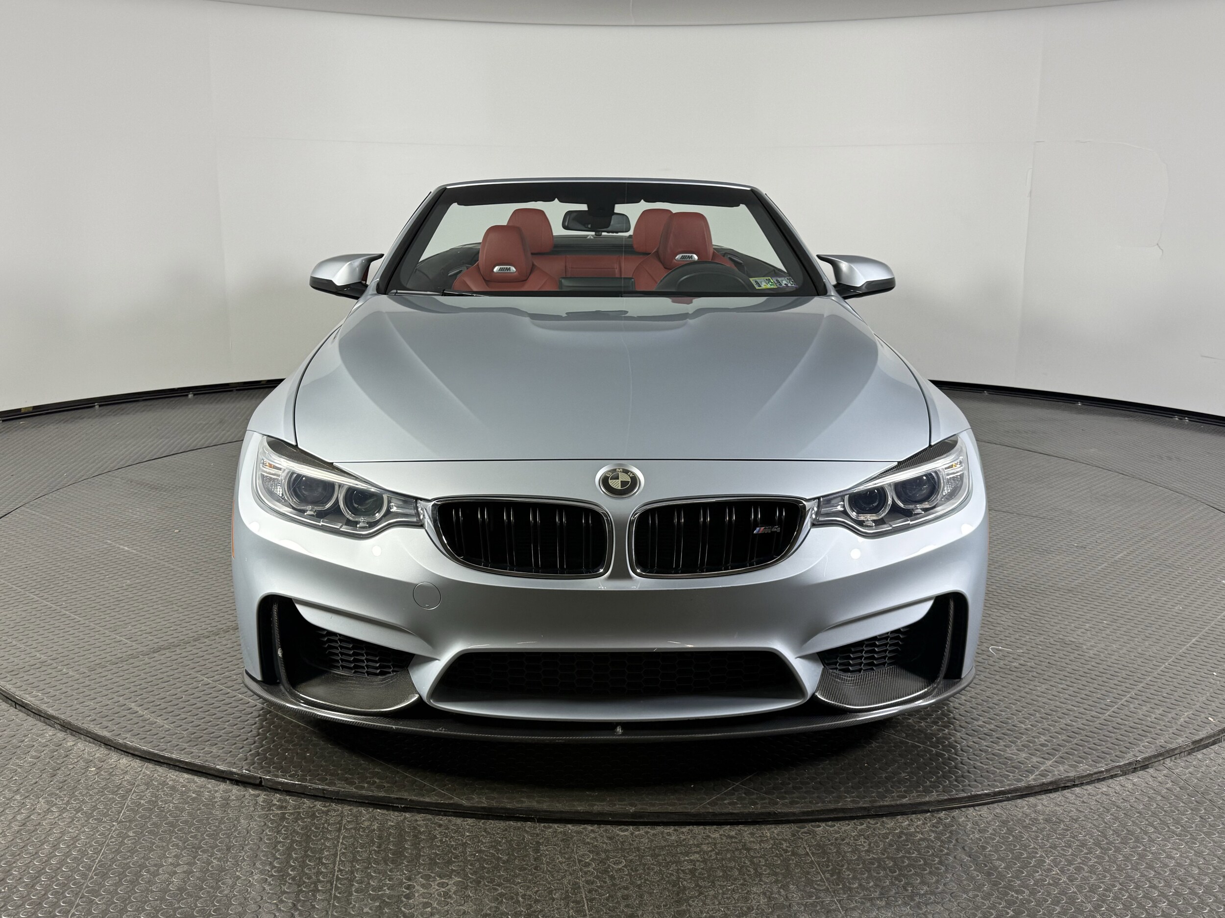 2015 Bmw M4 Convertible photo 2