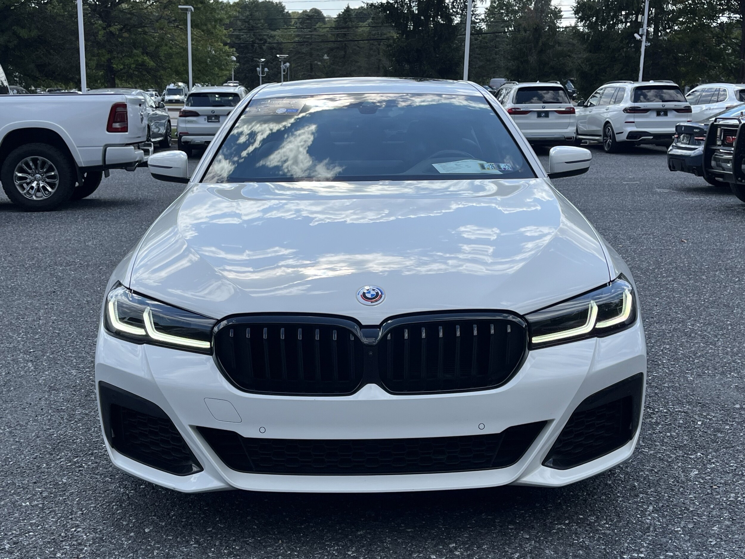 2023 Bmw M550i xDrive photo 2