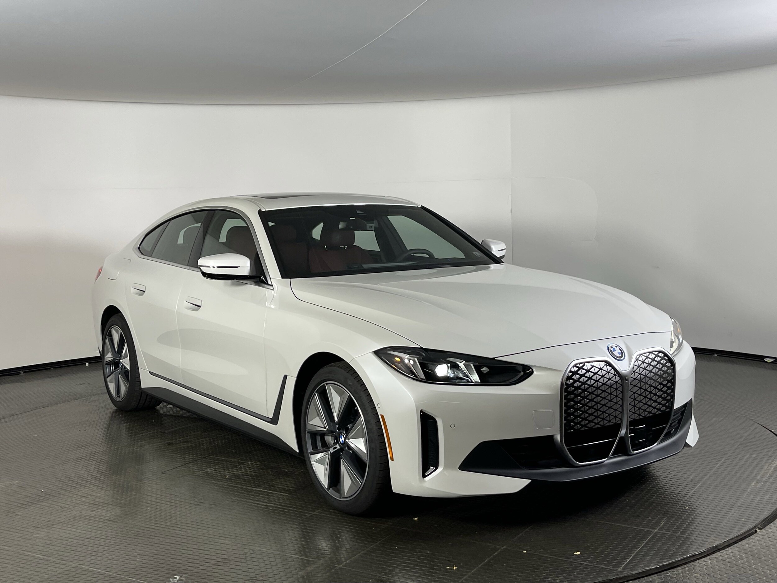 2025 Bmw i4 xDrive40 photo 2