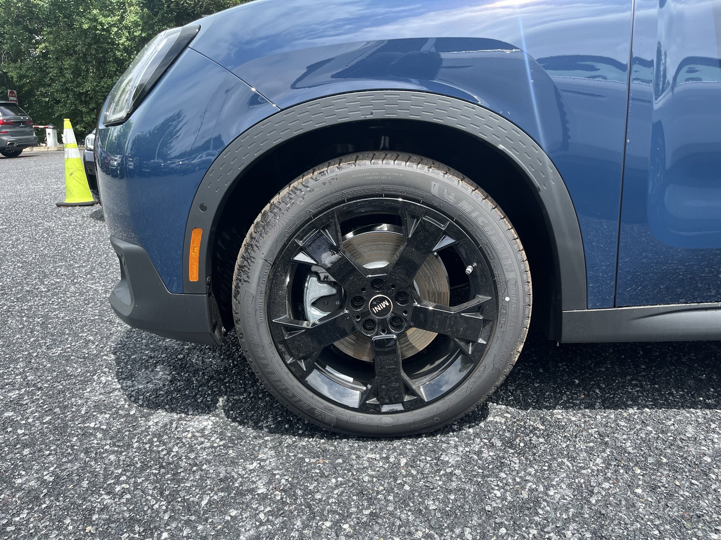 2025 Mini Cooper S ALL4 photo 2