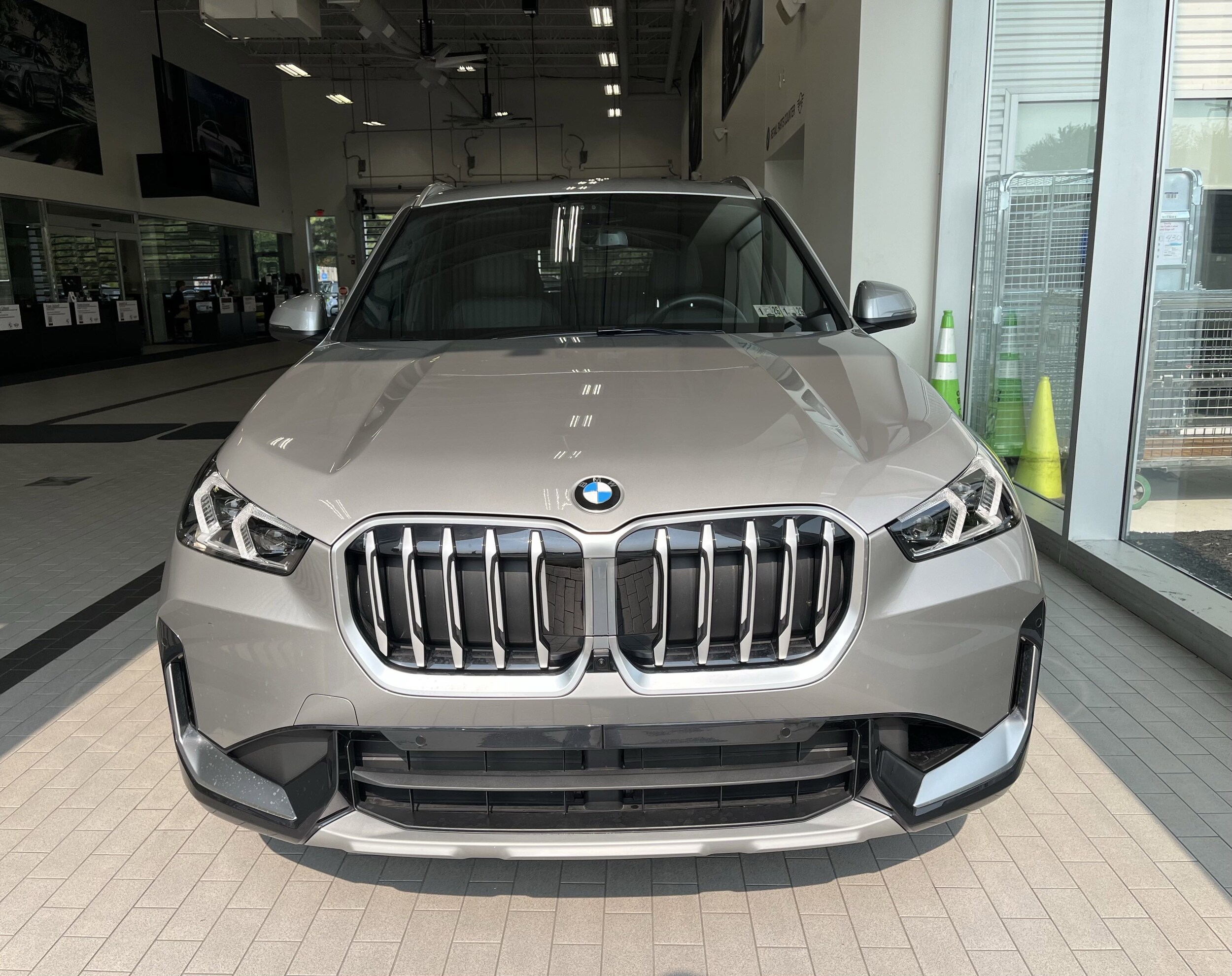 2025 Bmw X1 XDrive28i photo 2