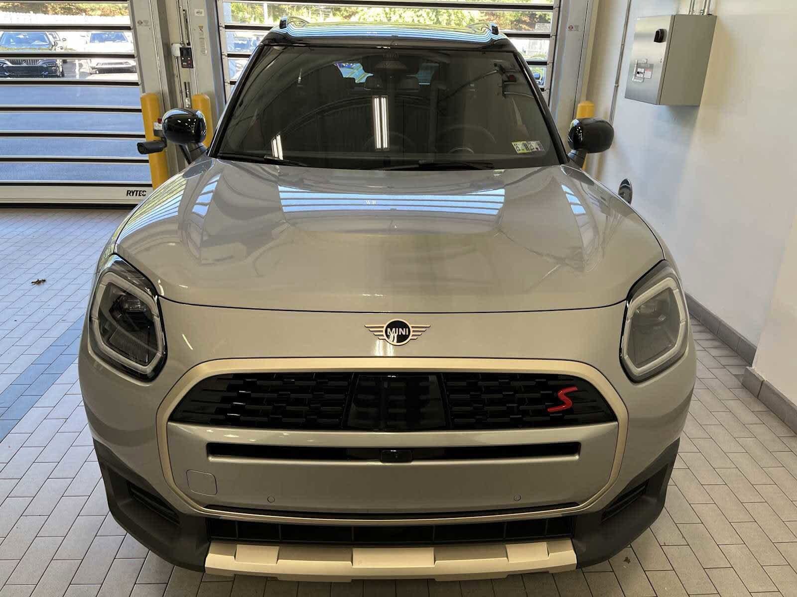2025 Mini Cooper S ALL4 photo 4