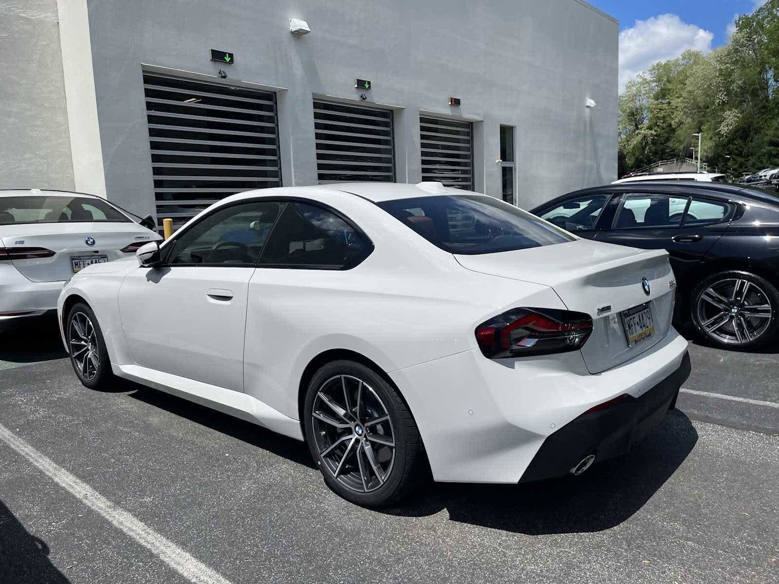 2025 Bmw 230i 230i xDrive photo 4