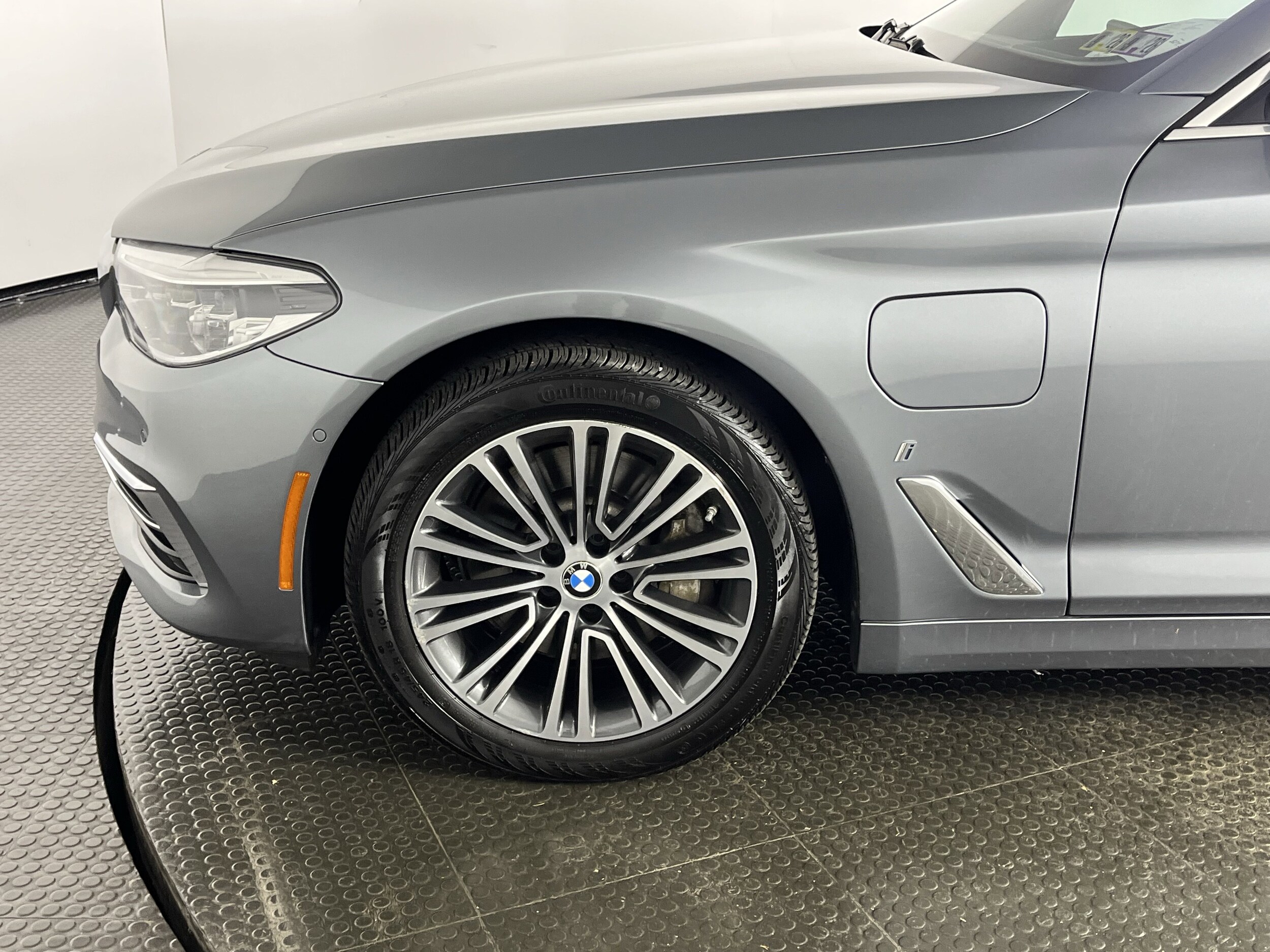 2019 Bmw 530e xDrive Sedan photo 4