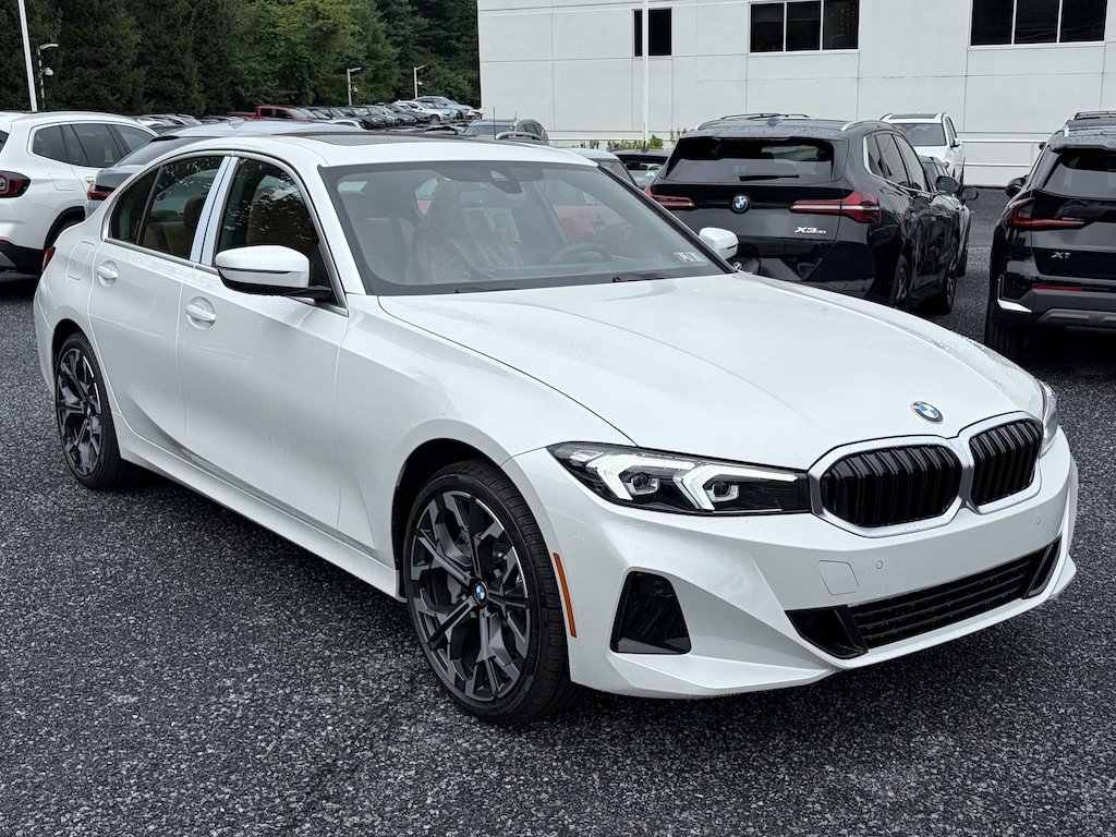 New 2026 BMW 330i xDrive Sedan