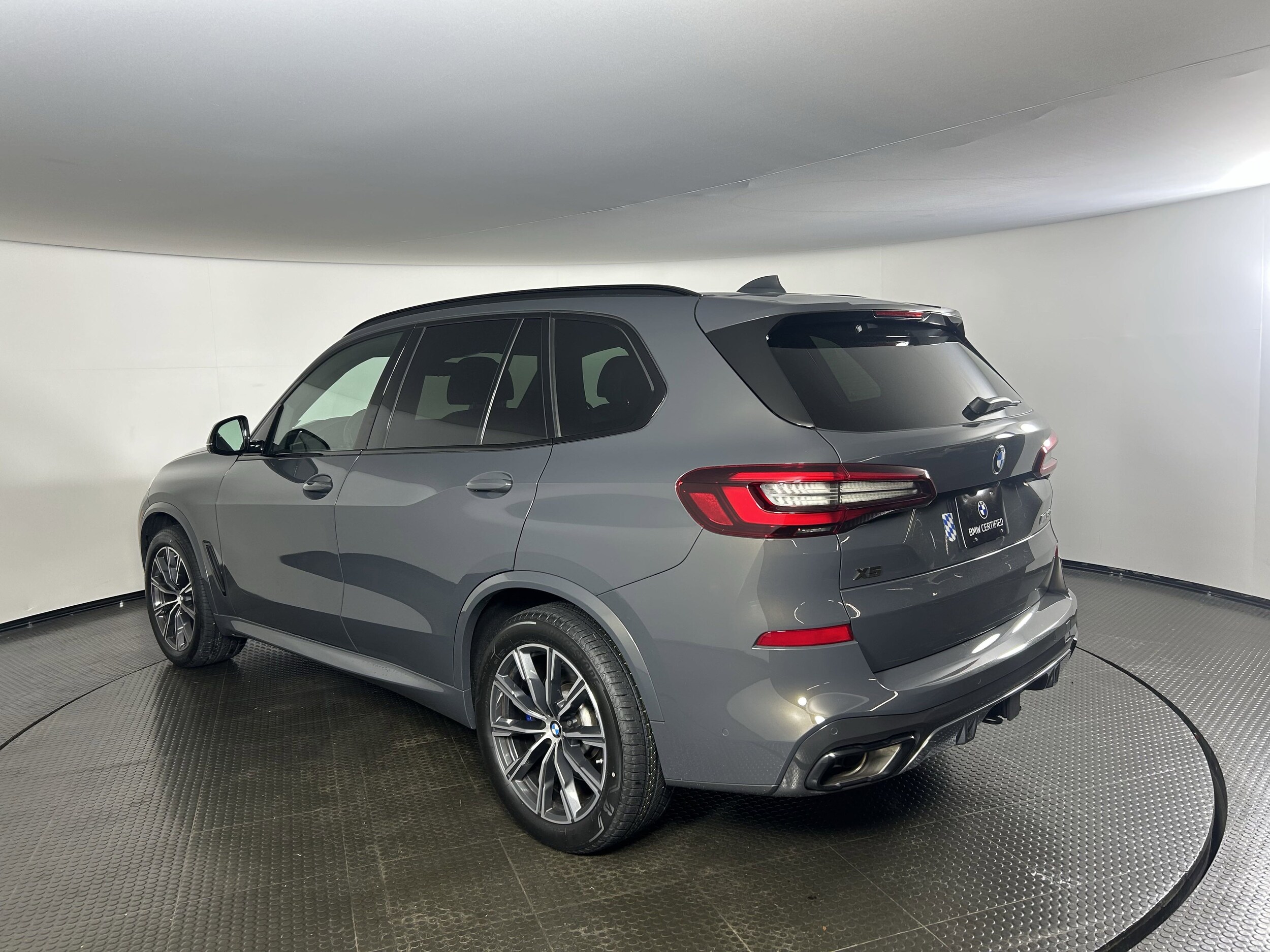 2023 Bmw X5 M50i photo 3