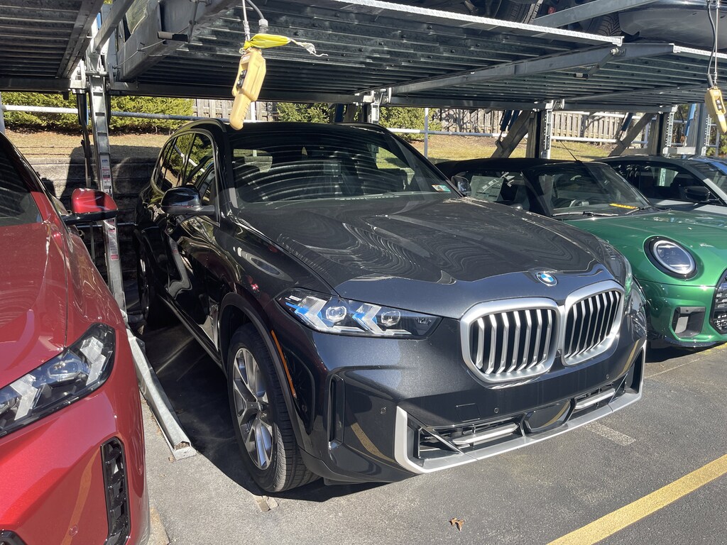 New 2026 BMW X5 xDrive40i SUV