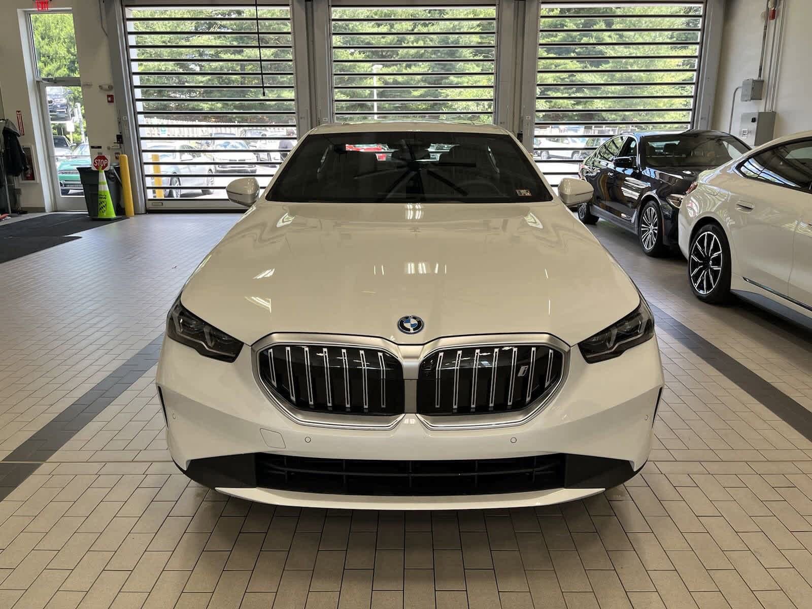 2025 Bmw i5 xDrive40 photo 2