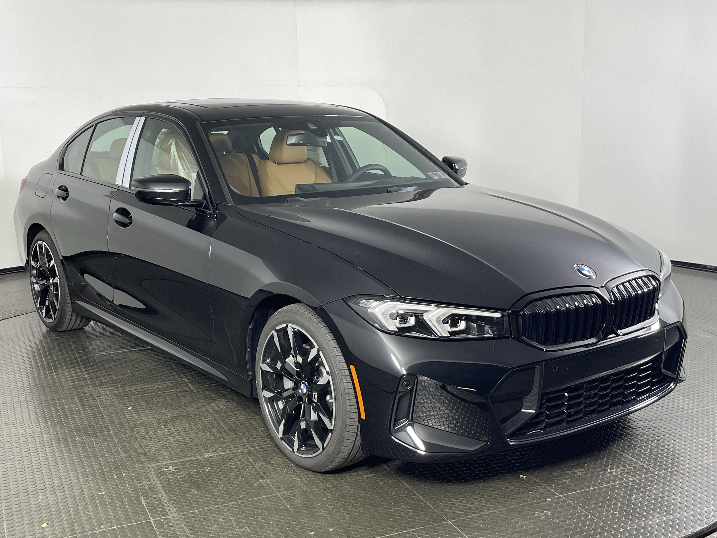 2026 Bmw 330i xDrive Sedan photo 2