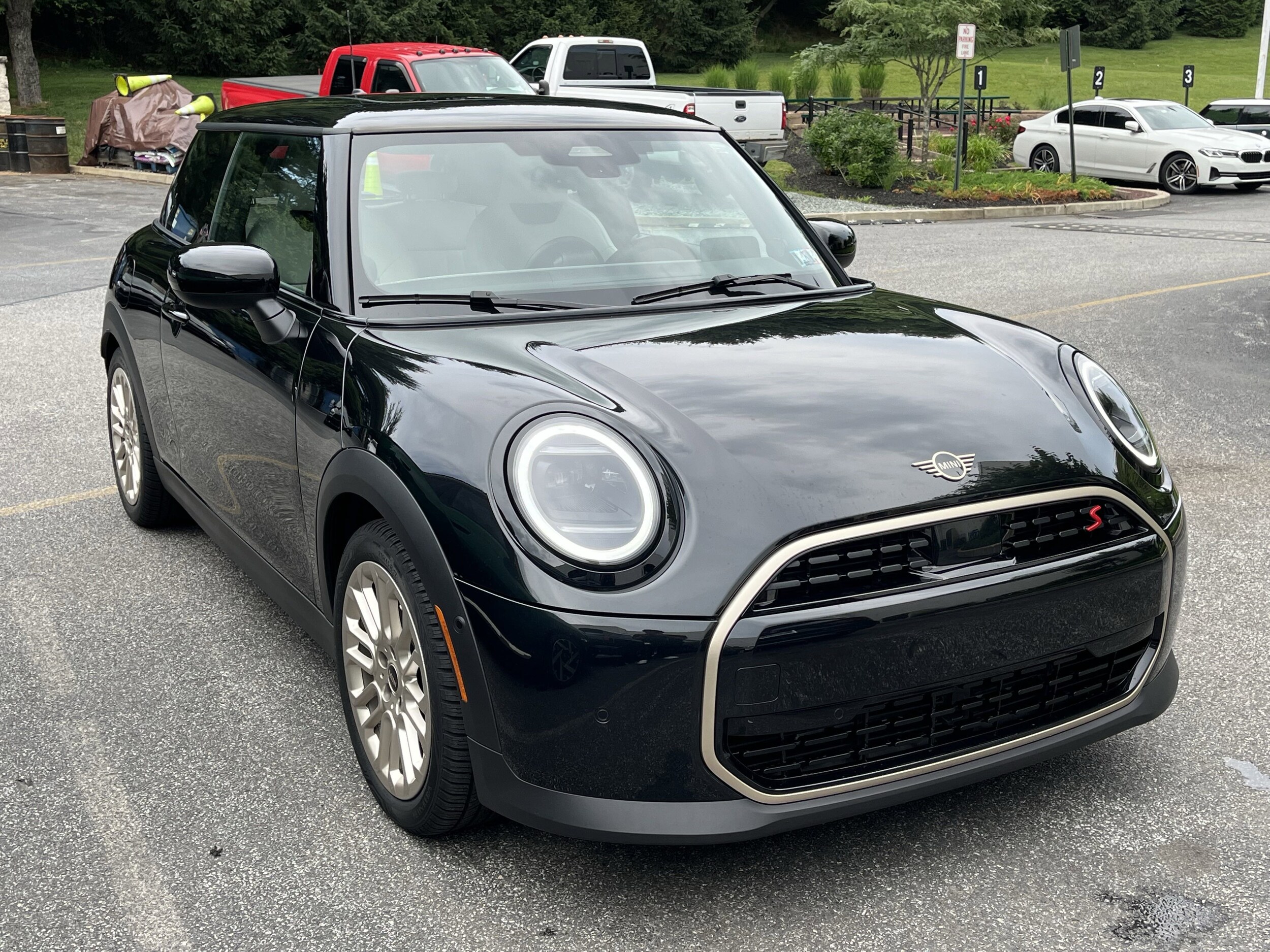2025 Mini Cooper S Hardtop 2 Door photo 3