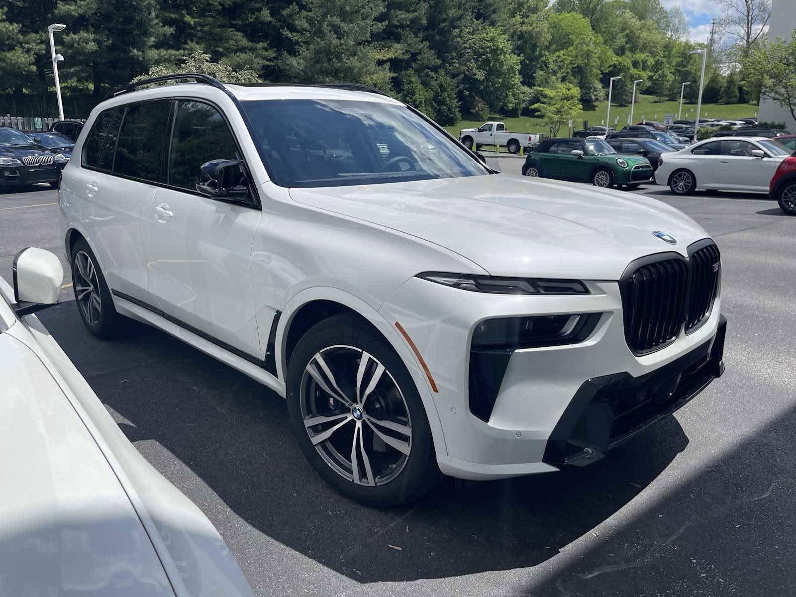 2025 Bmw X7 M60i photo 3
