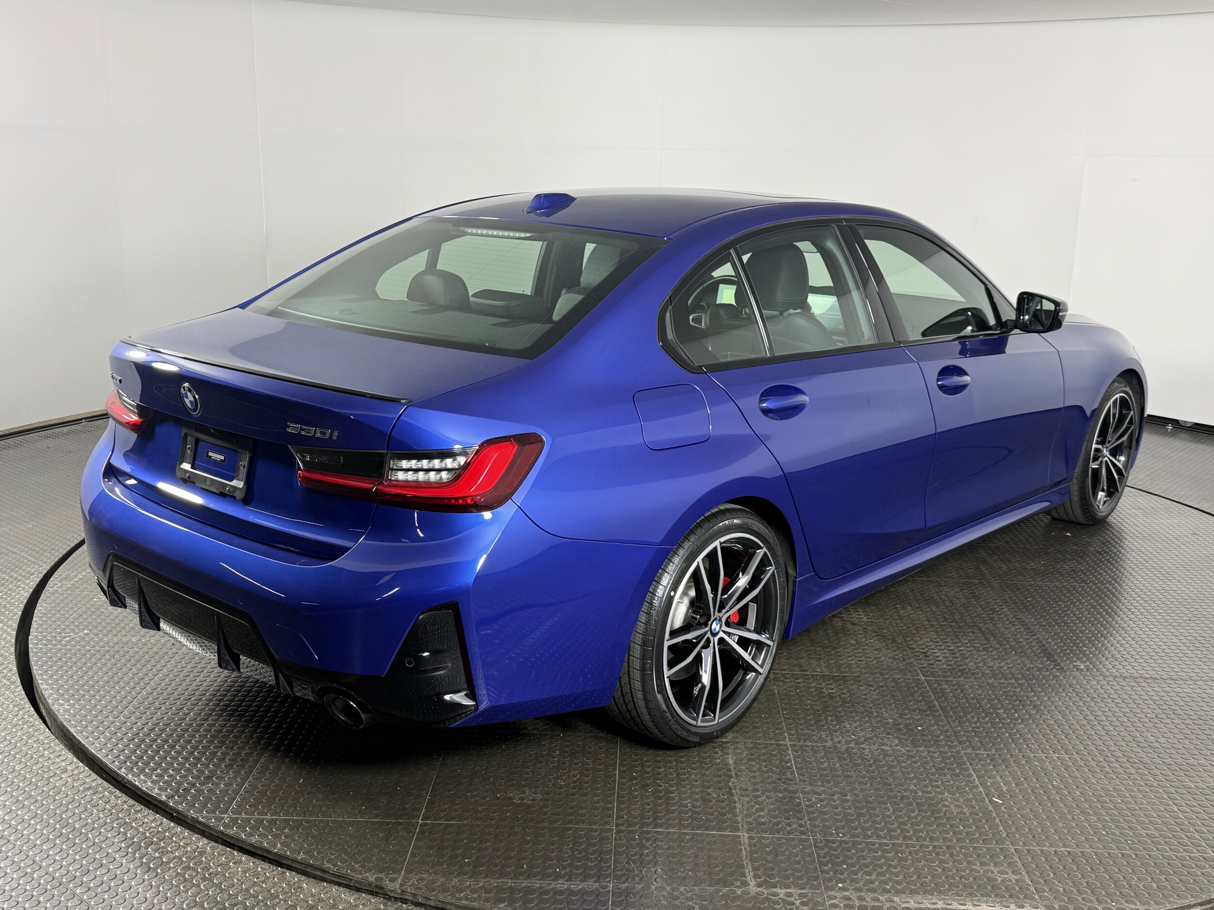 2023 Bmw 330i xDrive photo 4