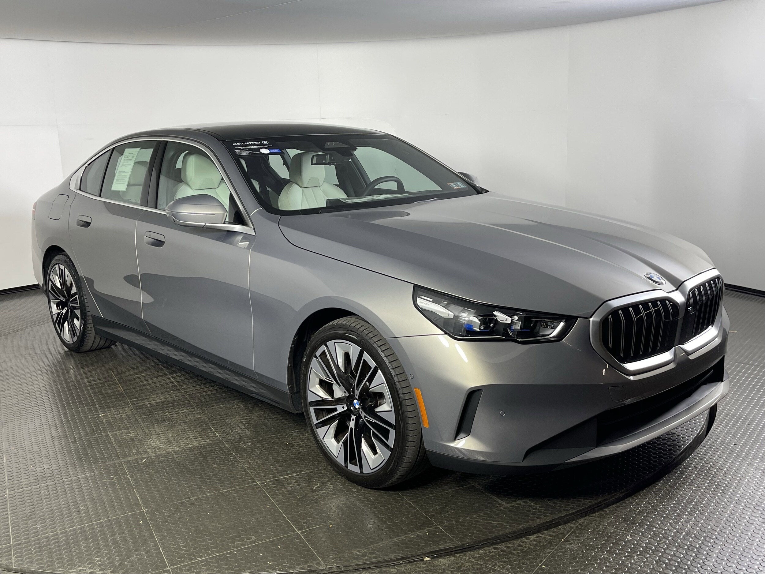 2025 Bmw 540i xDrive photo 3