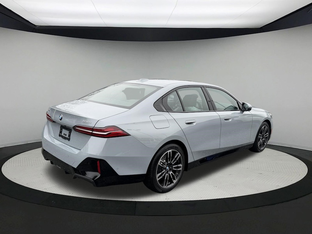 New 2026 BMW 530i xDrive Sedan