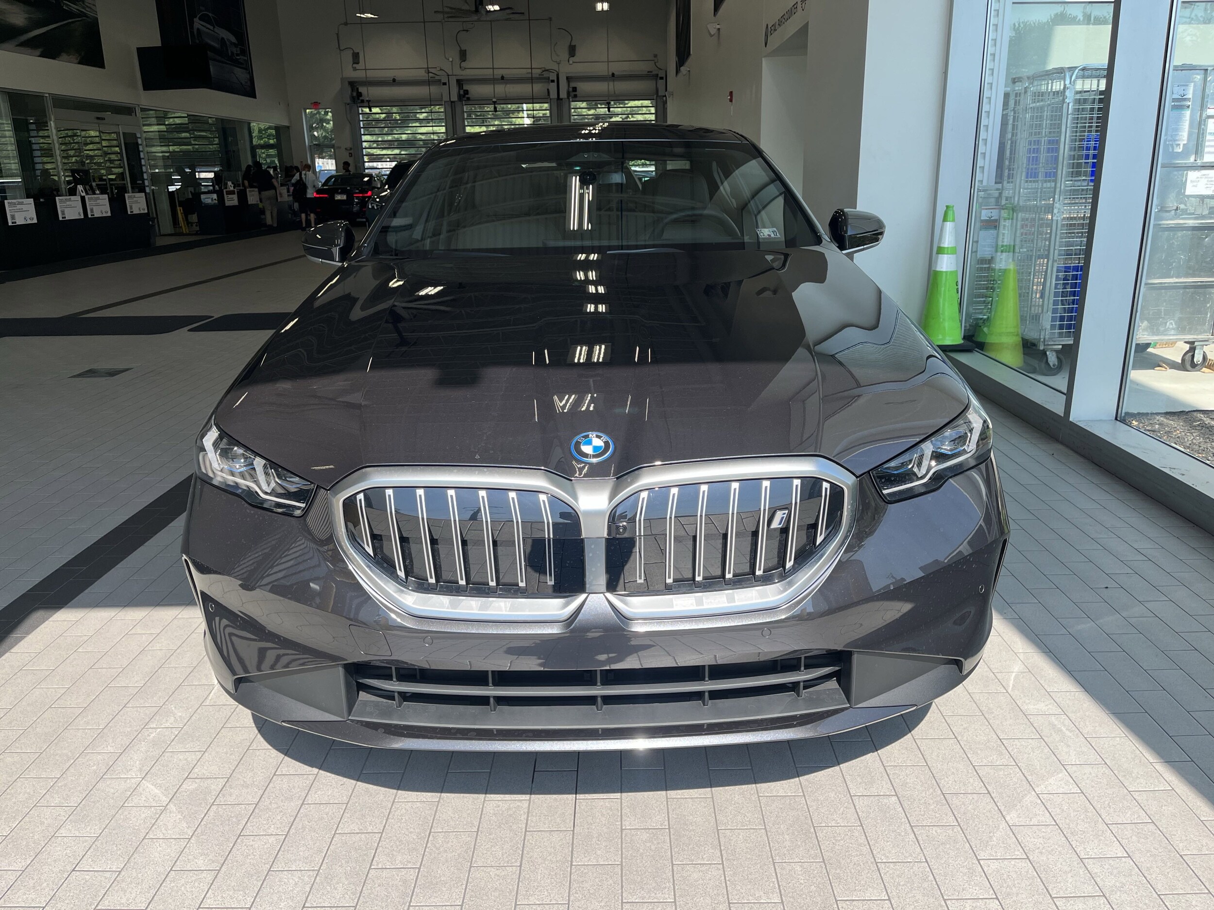 2025 Bmw i5 Hardtop 2 Door photo 3