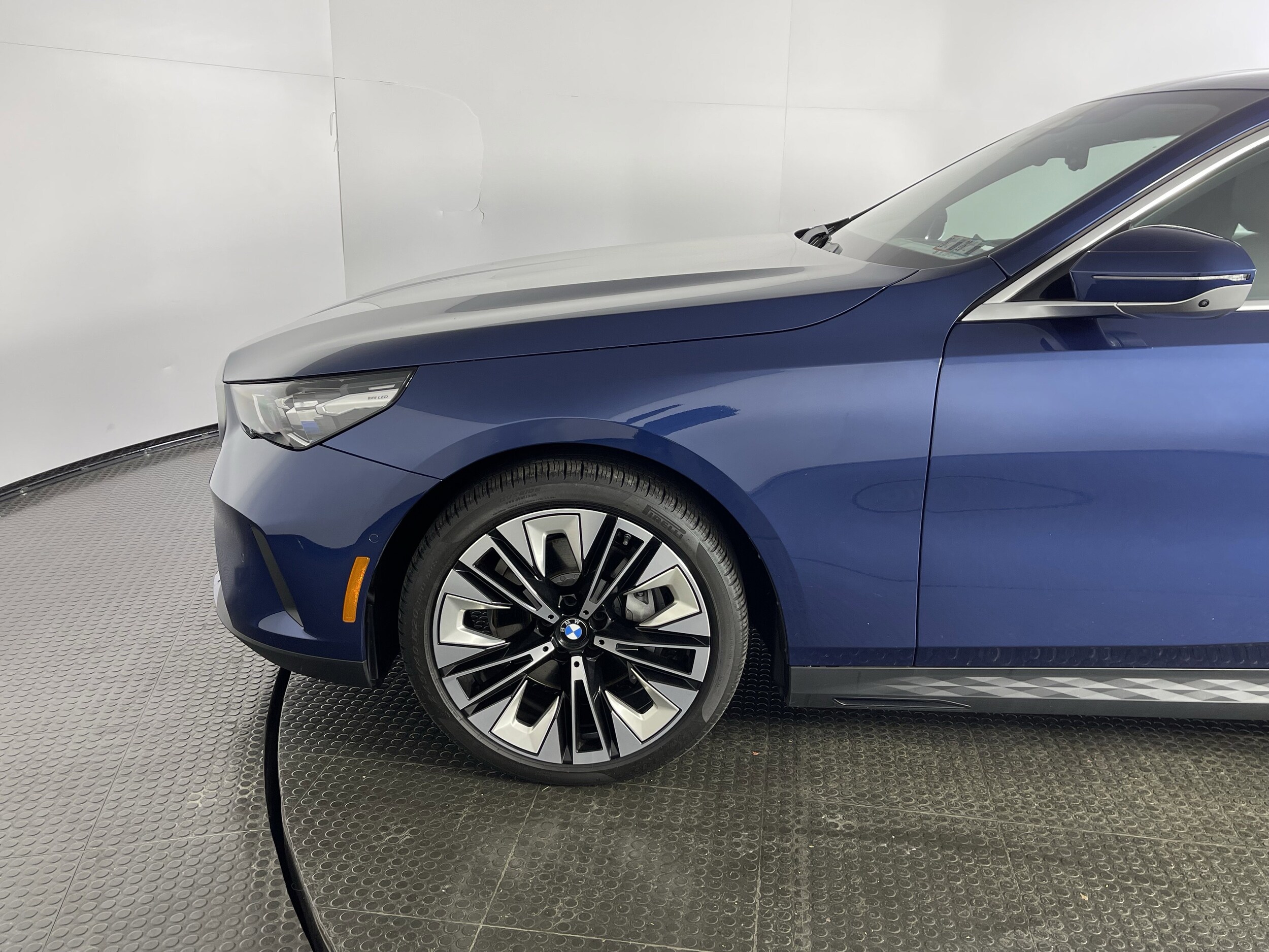 2025 Bmw 540i xDrive photo 4