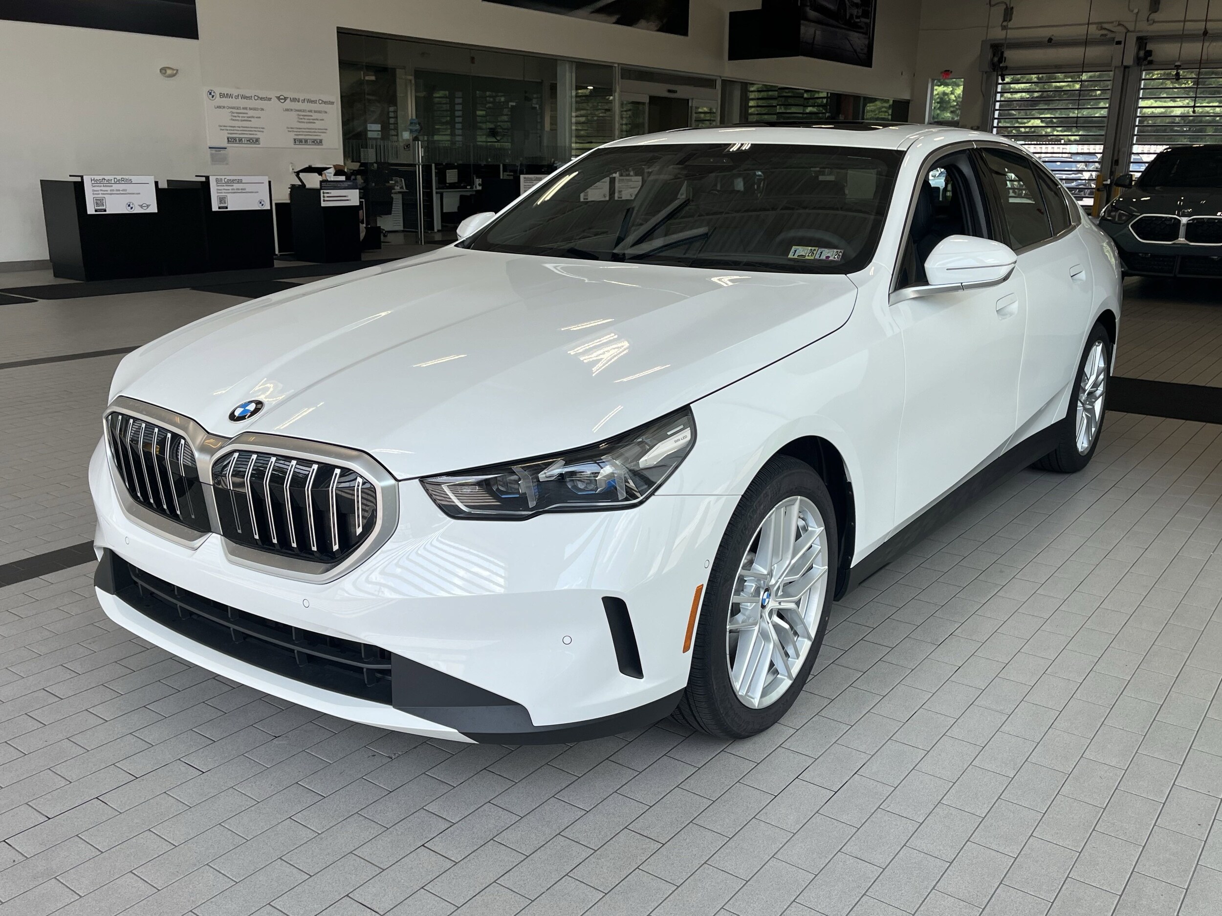 2025 Bmw 530i 530i xDrive photo 3
