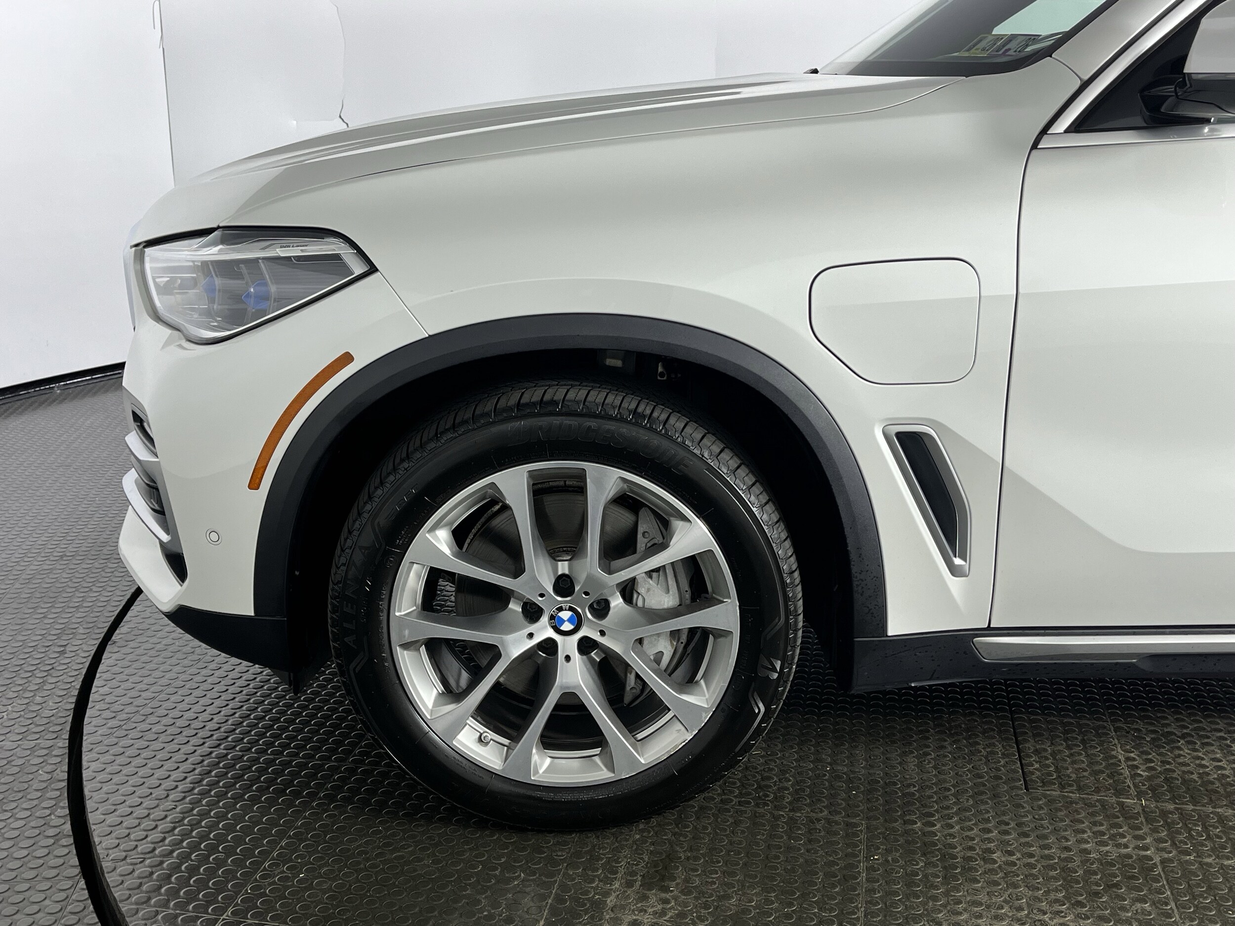 2021 Bmw X5 xDrive45e photo 4