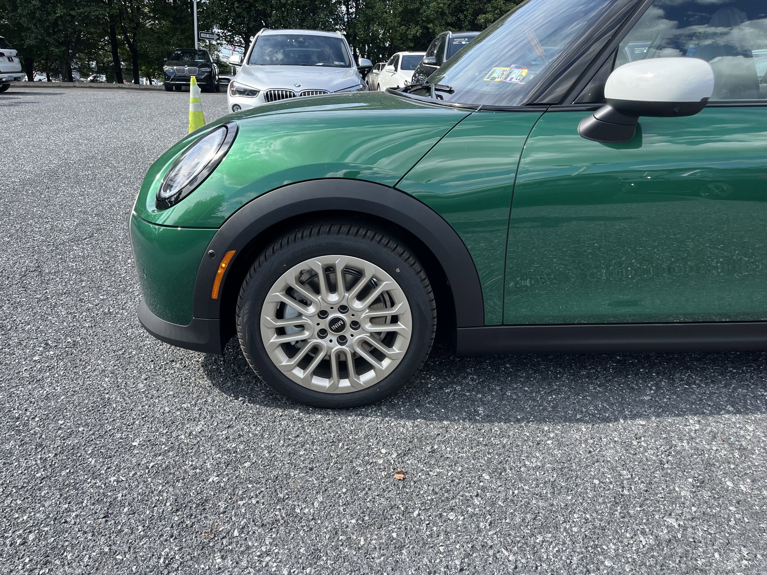 2025 Mini Cooper 4 Door Hardtop Iconic photo 4