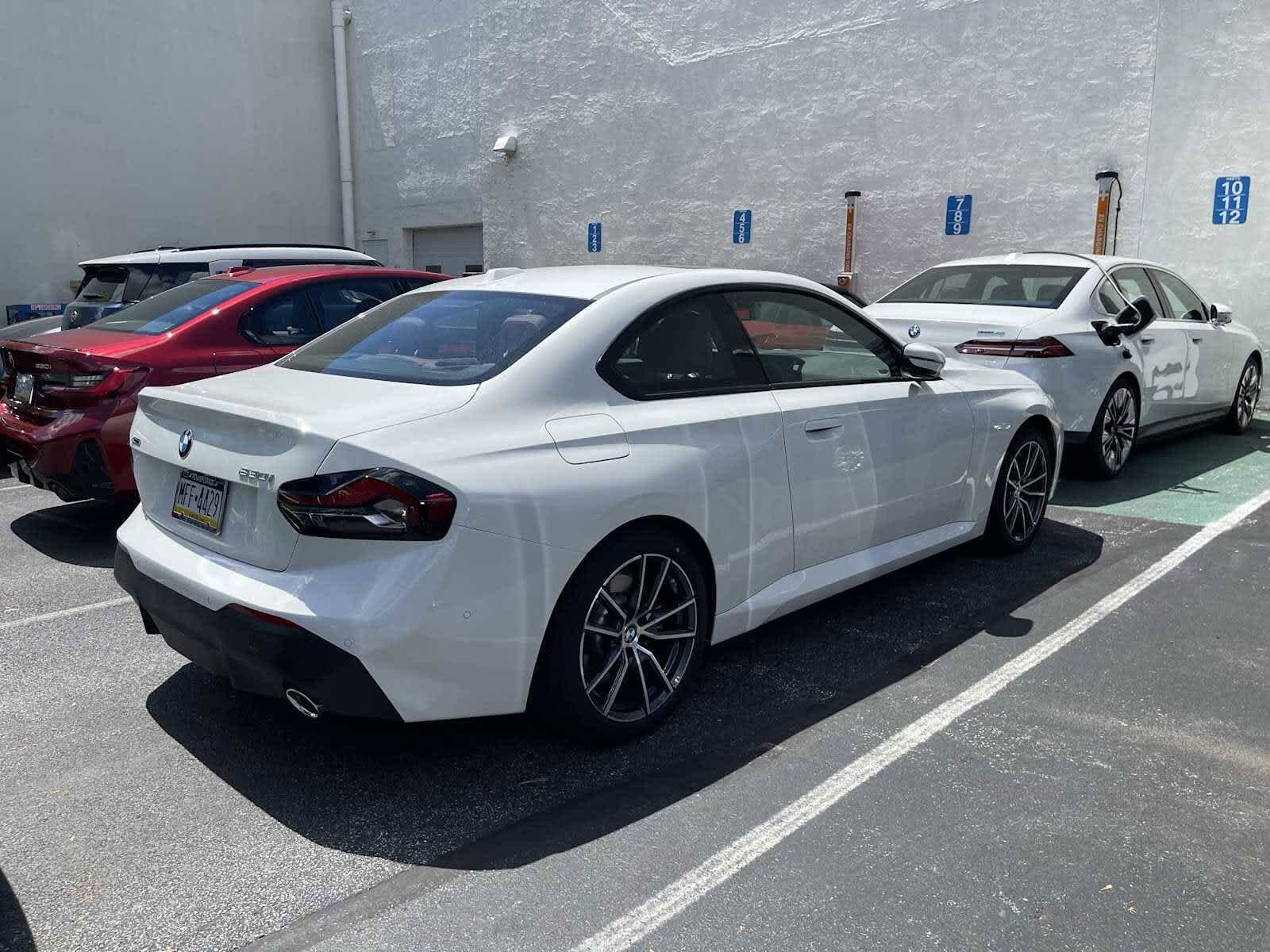 2025 Bmw 230i 230i xDrive photo 3