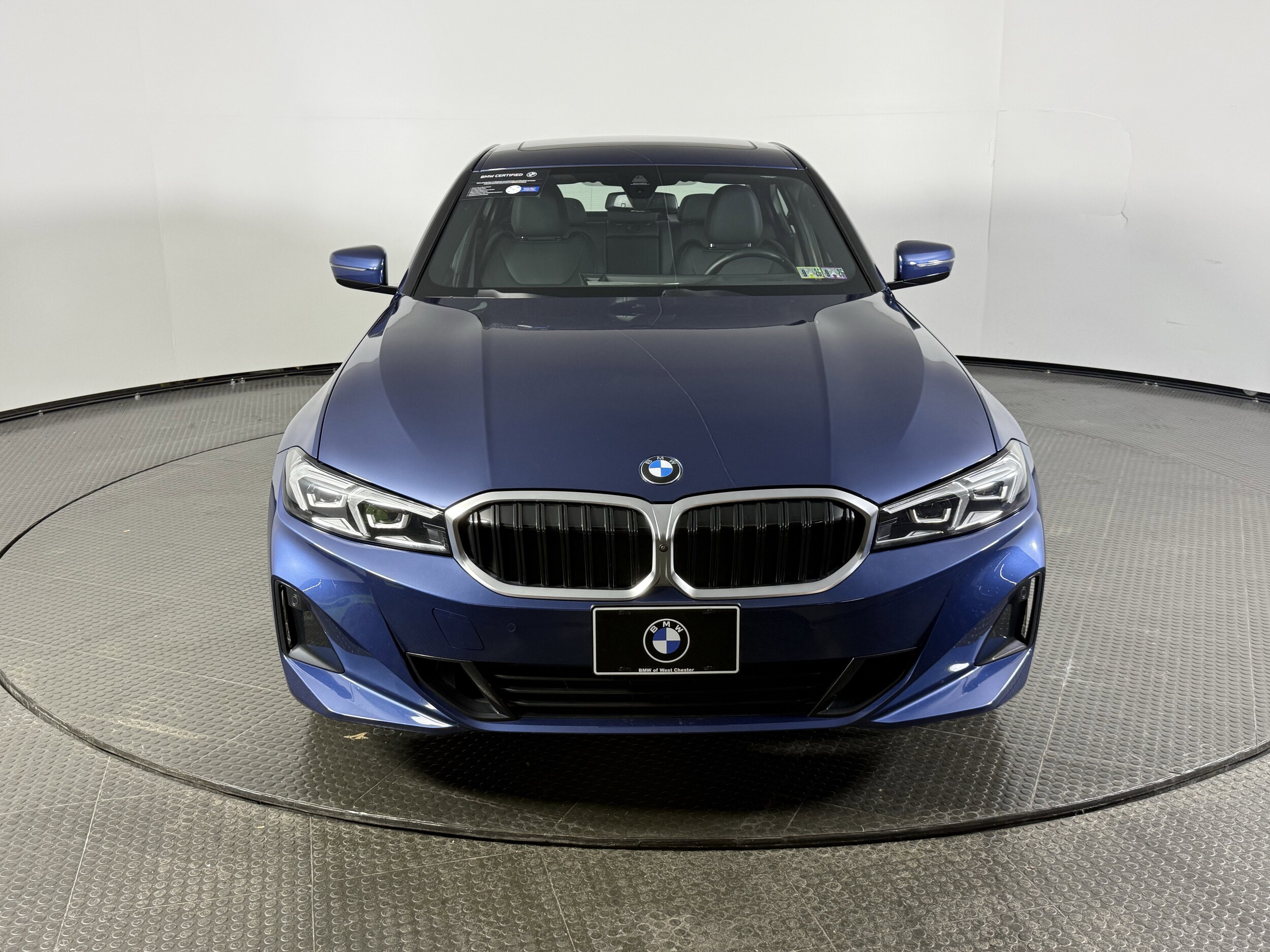 2024 Bmw 330i xDrive photo 2
