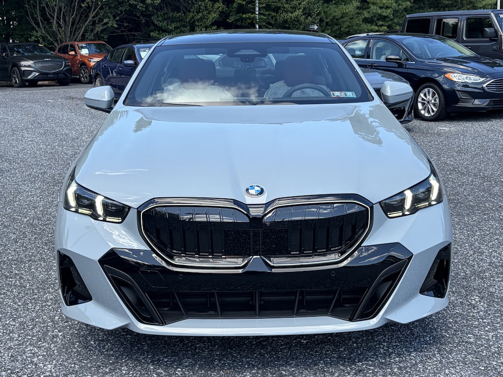 New 2027 BMW 530i xDrive Sedan