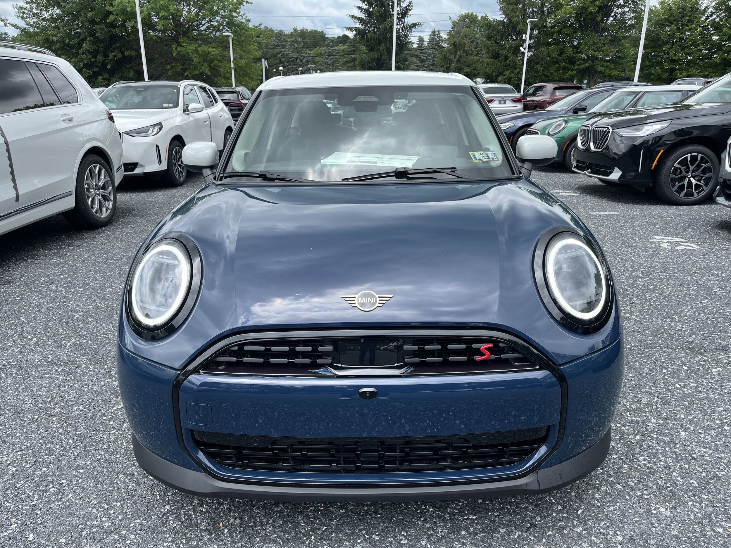2025 Mini Cooper S Iconic photo 2