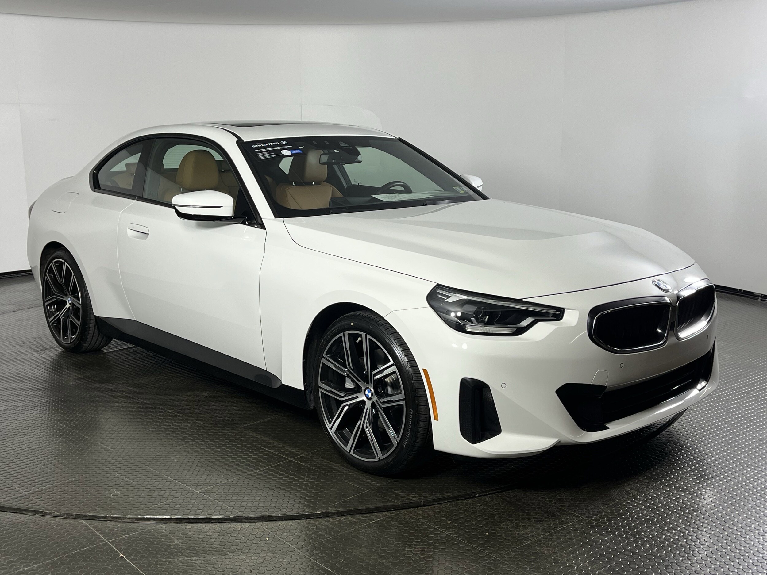 2023 Bmw 230i photo 2