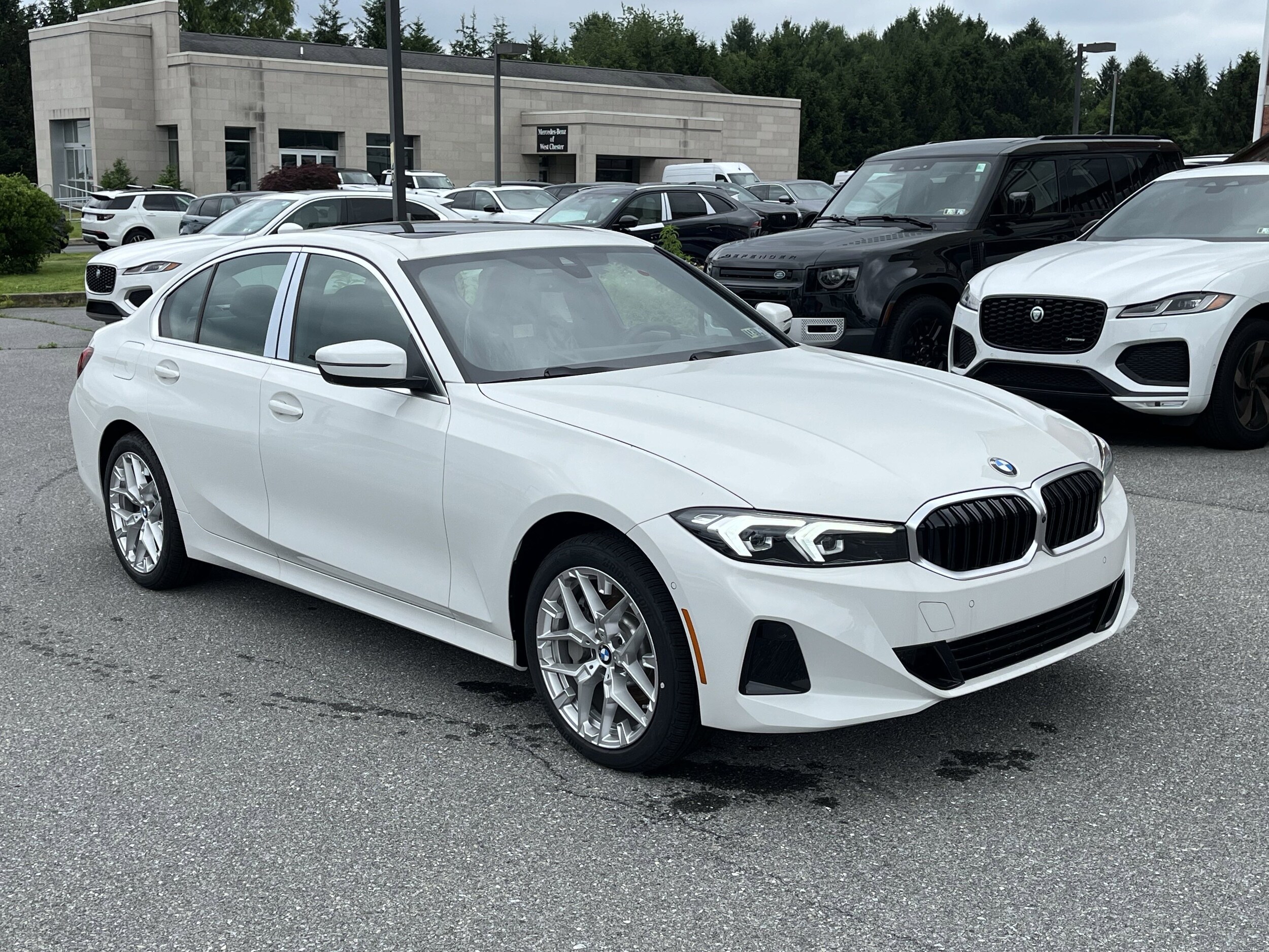 2025 Bmw 330i 330i xDrive photo 3