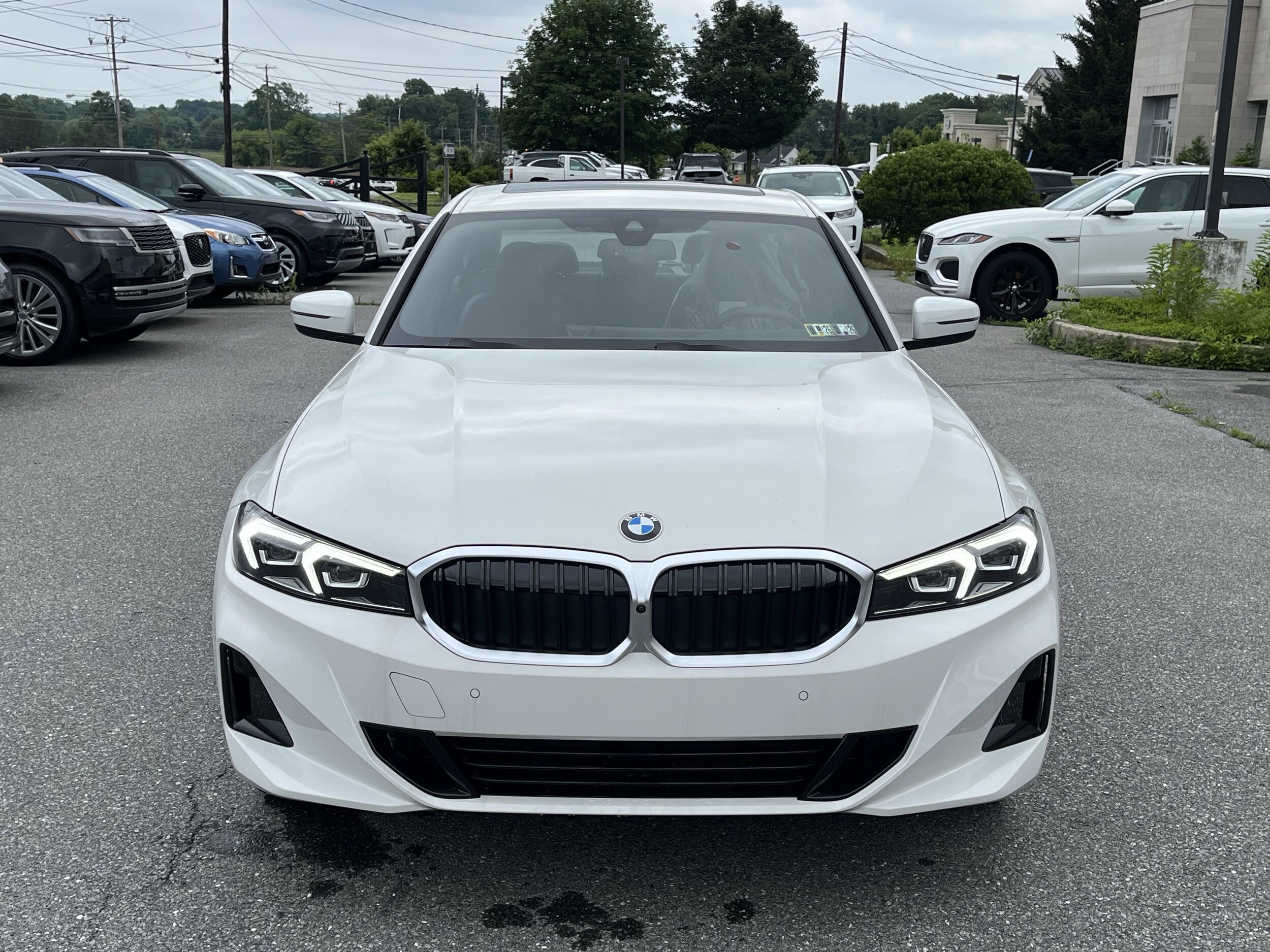 2025 Bmw 330i 330i xDrive photo 2