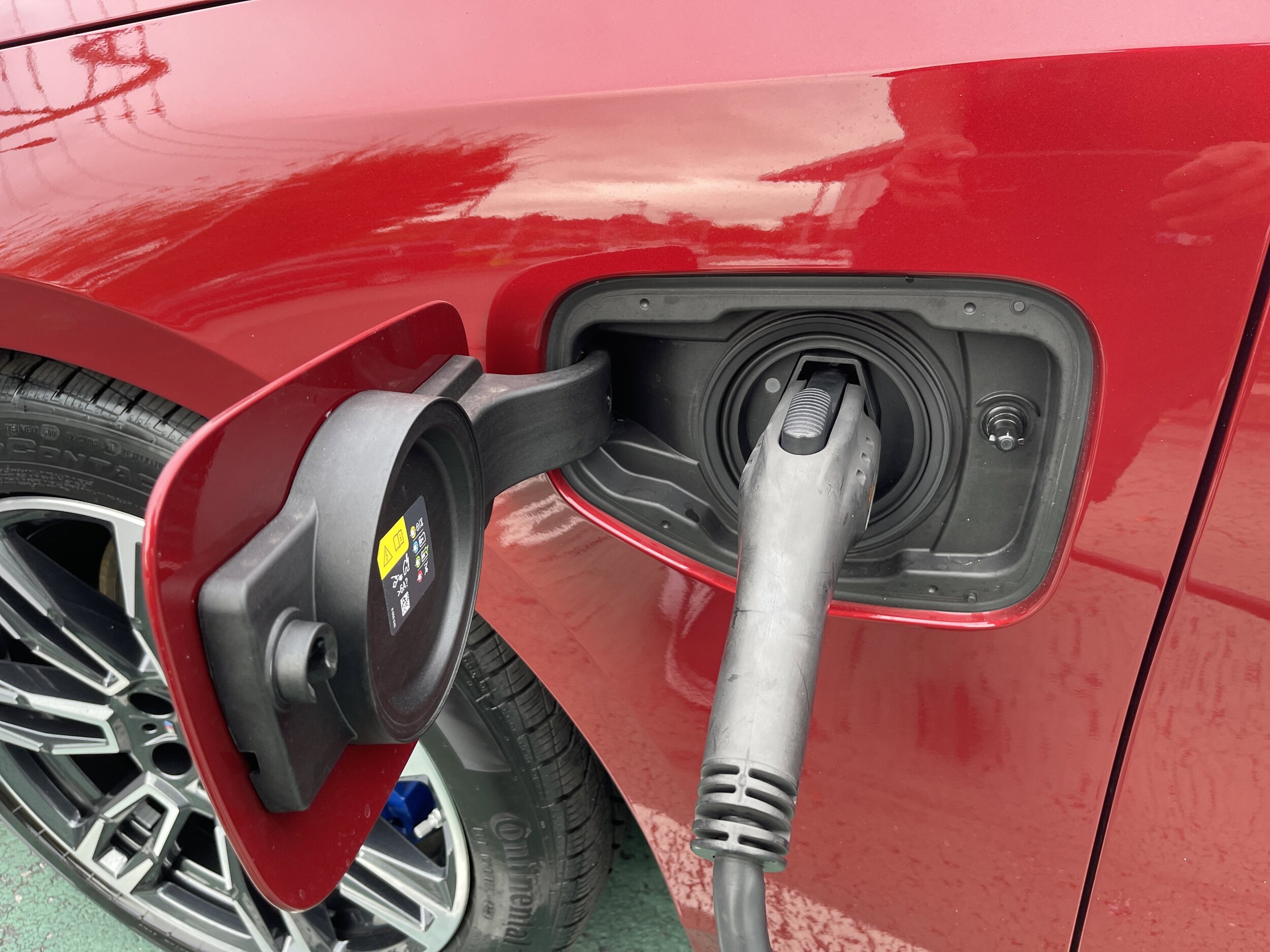 2026 Bmw 550e xDrive photo 4