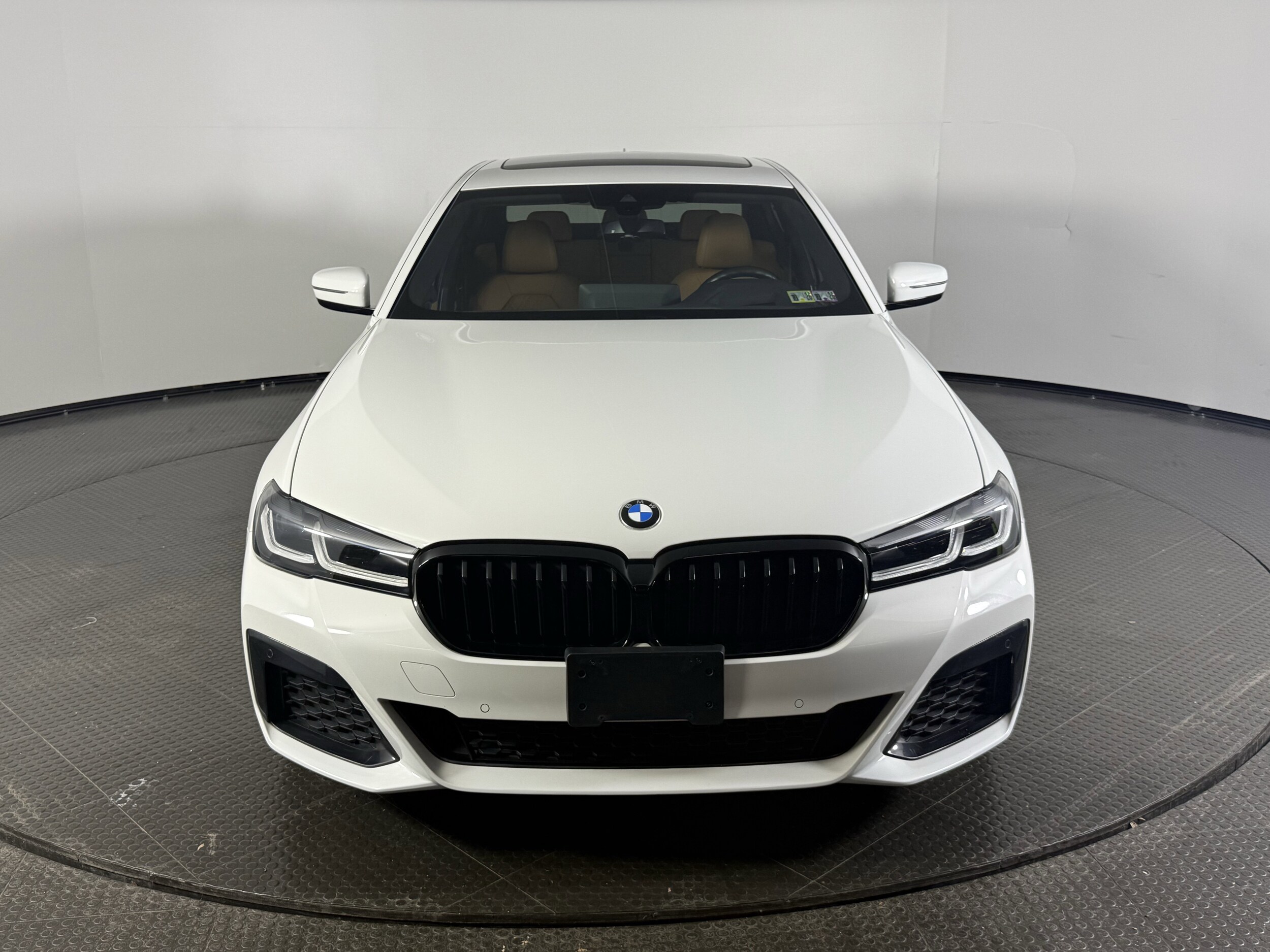 2022 Bmw 530i xDrive photo 2