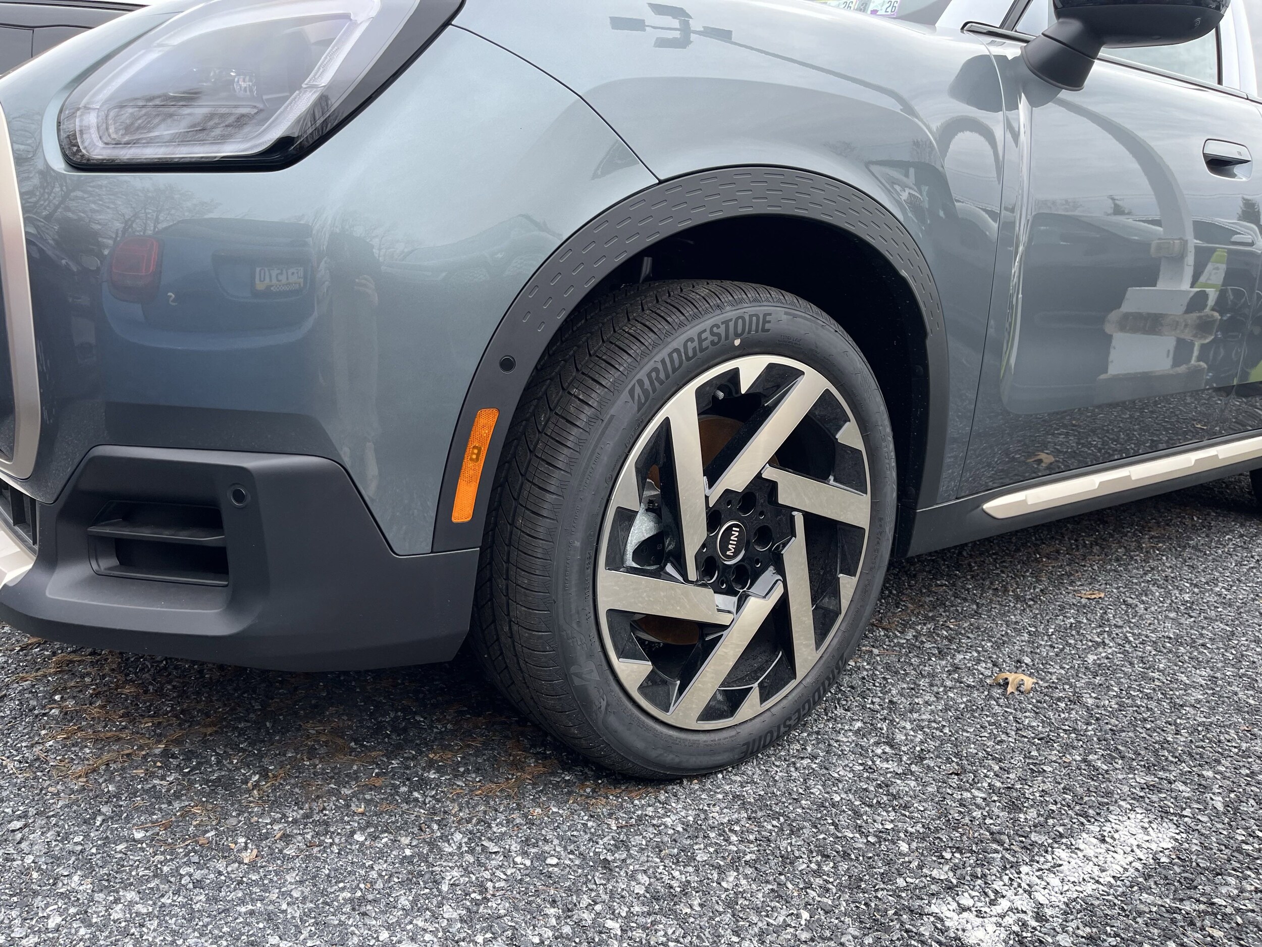 2025 Mini Cooper S ALL4 photo 2