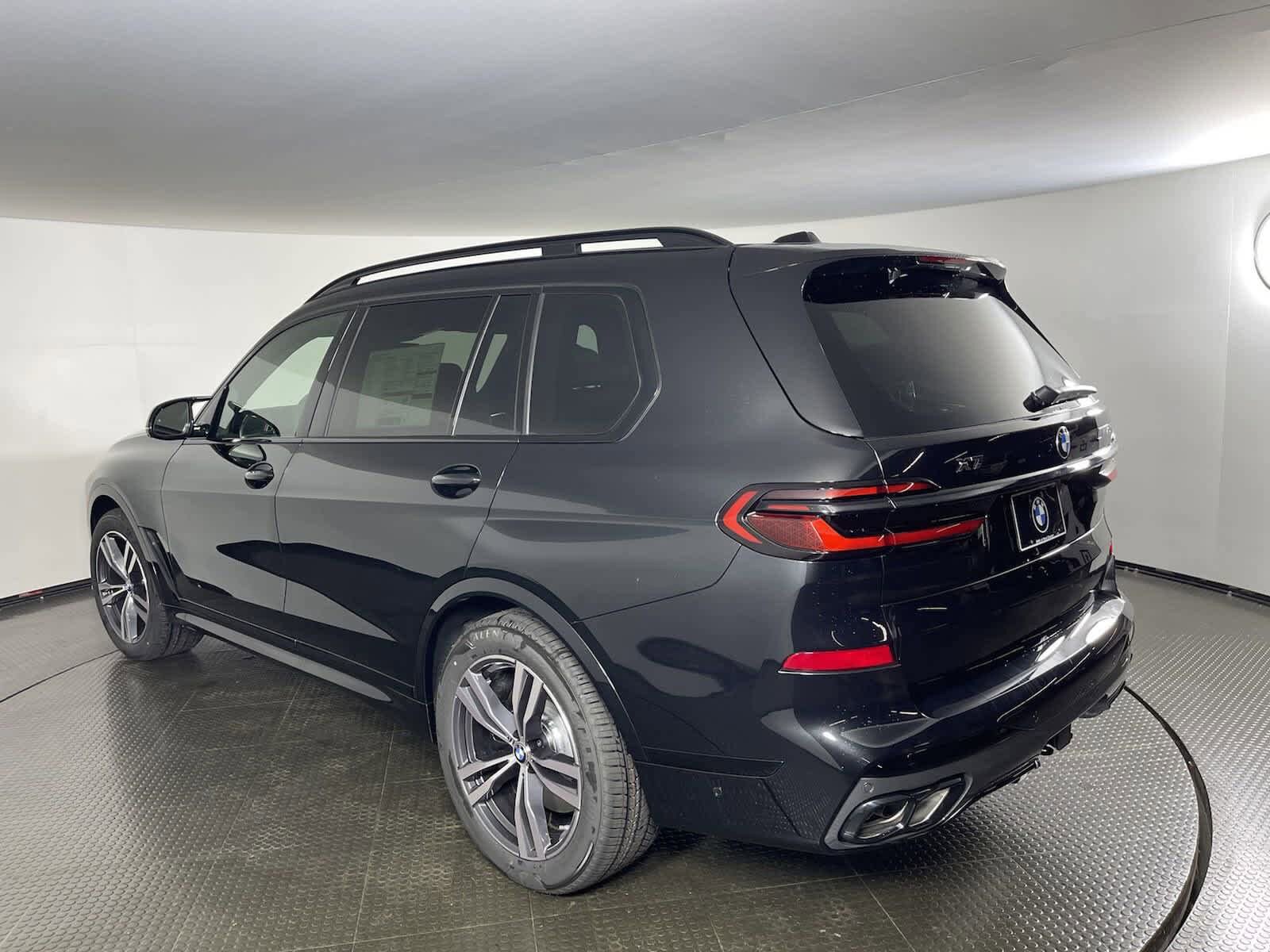 2025 Bmw X7 M60i photo 3