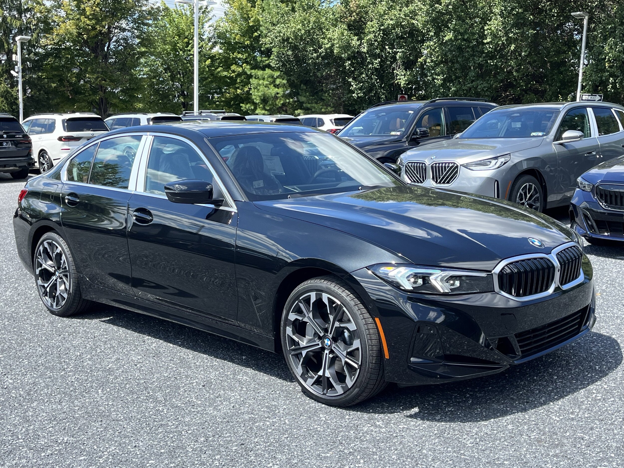 2025 Bmw 330i xDrive photo 2