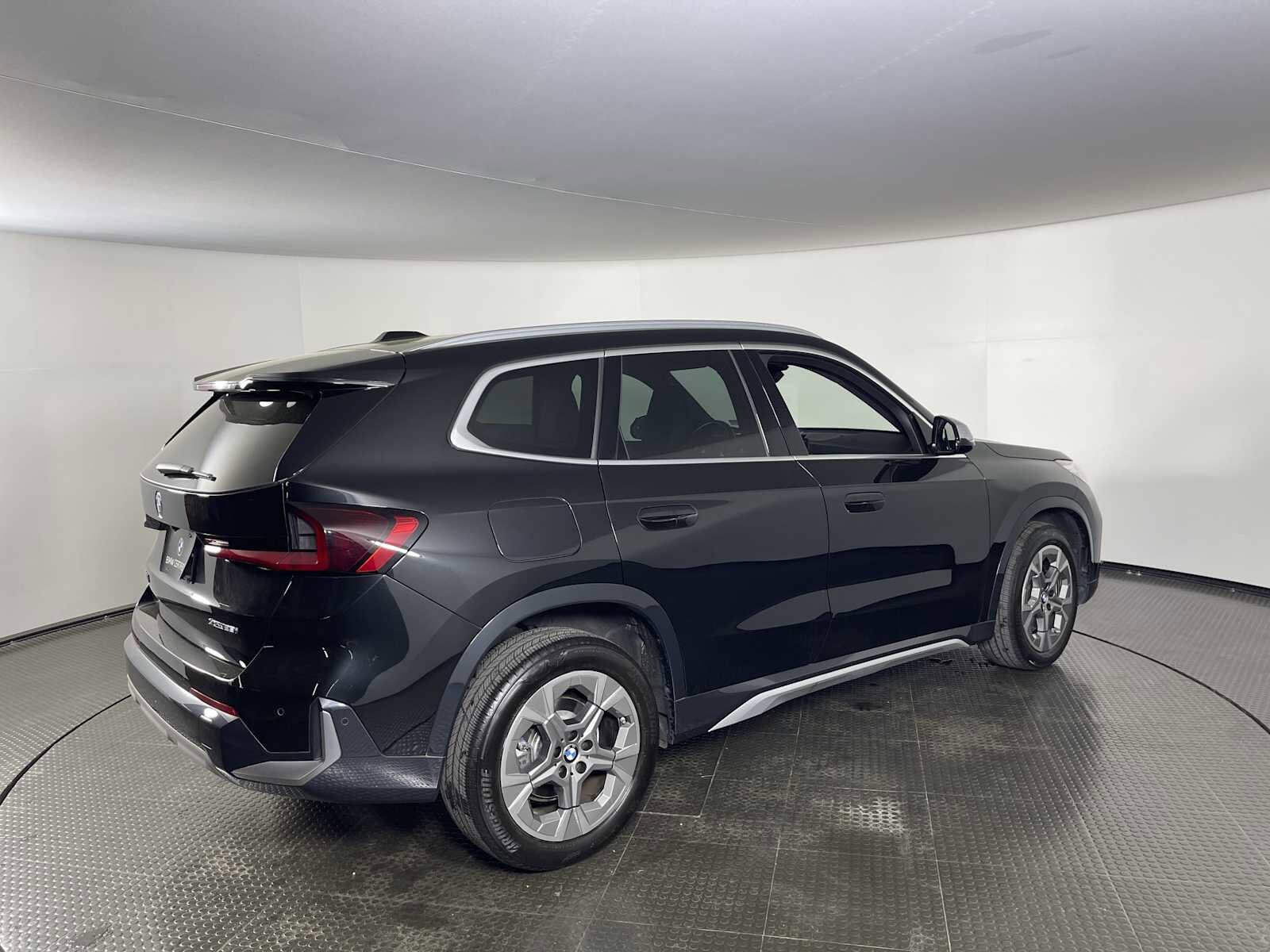 2023 Bmw X1 XDrive28i photo 3