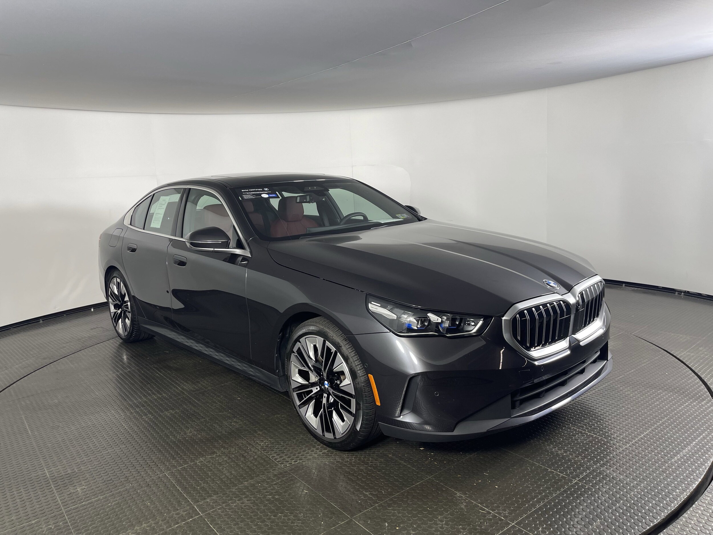 2024 Bmw 540i 540i xDrive photo 2