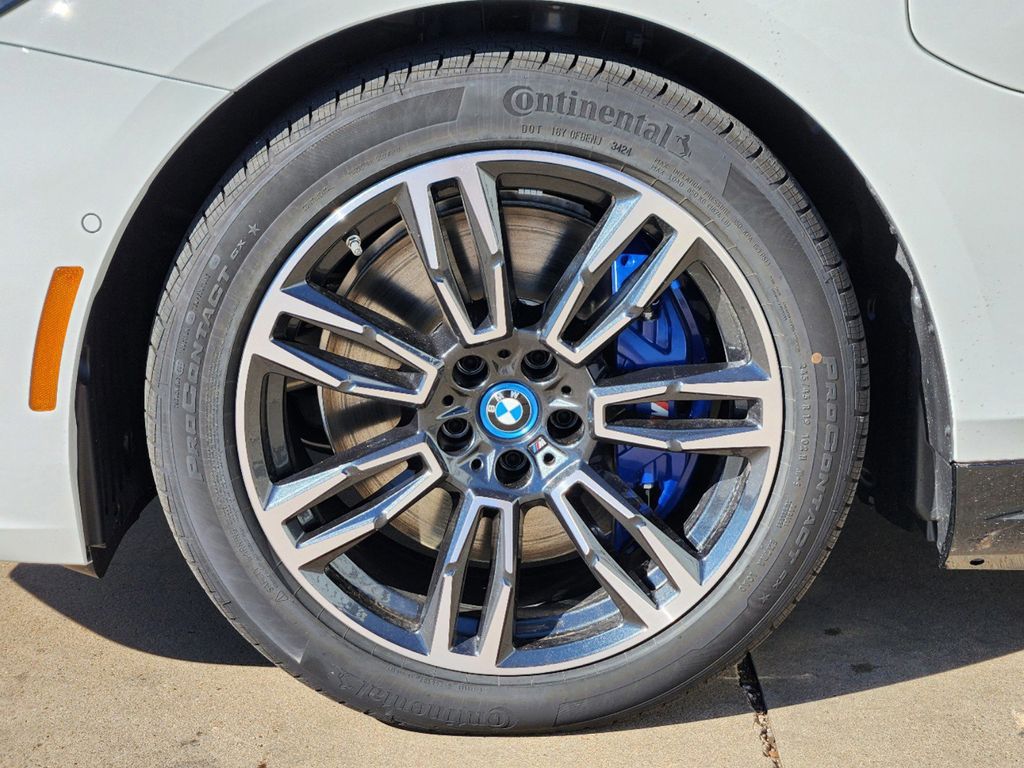 New 2025 BMW 5 Series | BMW of Wichita Falls