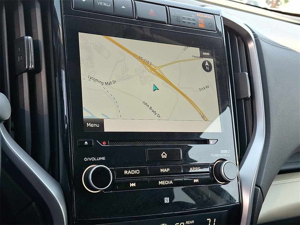 2022 Subaru Ascent Touring photo 3