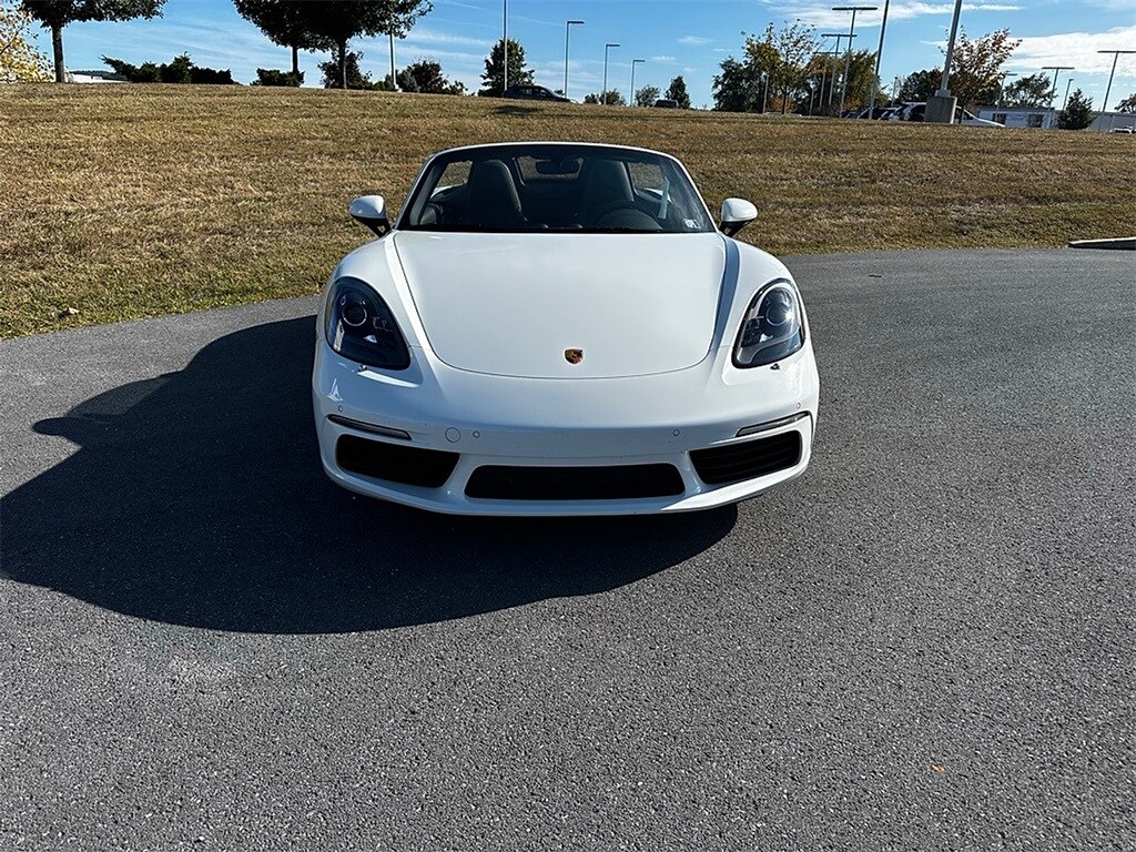 2024 Porsche Boxster S photo 2