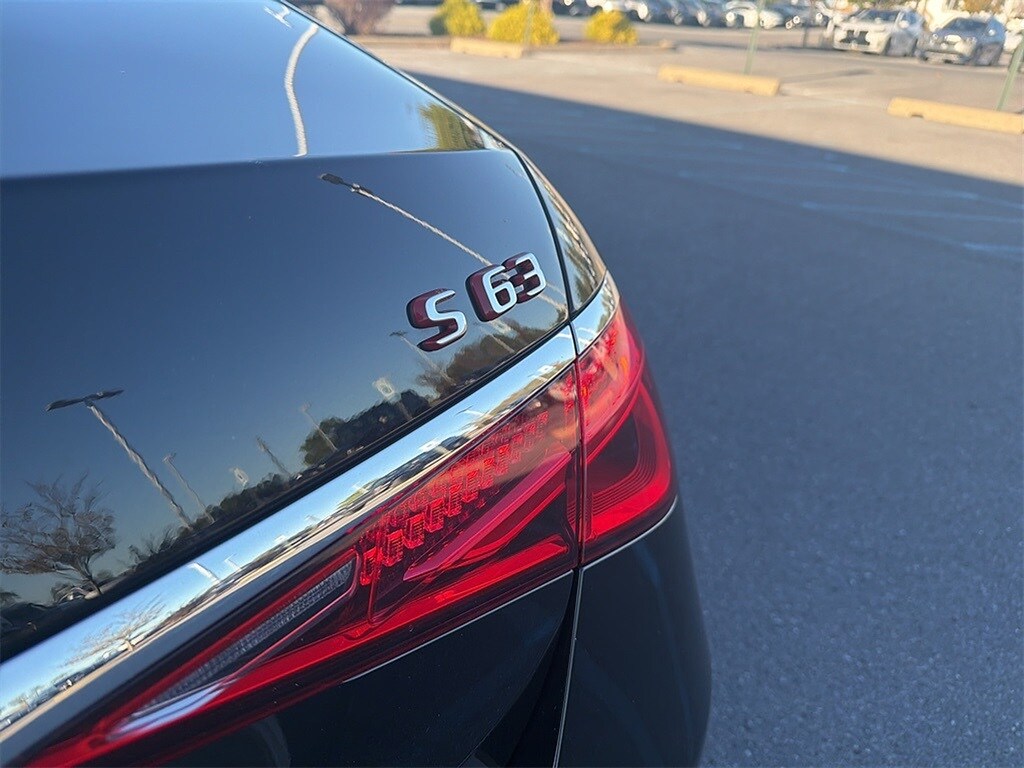 2025 Mercedes Benz S AMG 450 63 e 4MATIC photo 2