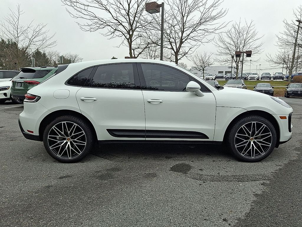 2024 Porsche Macan Base - Photo 11