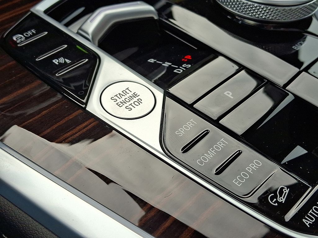 2026 BMW X5 40i - Photo 15