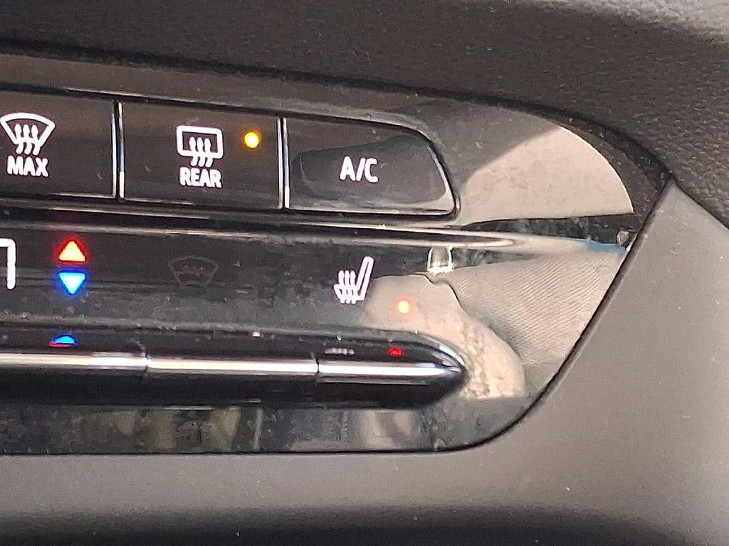 2023 Buick Envision Essence - Photo 22