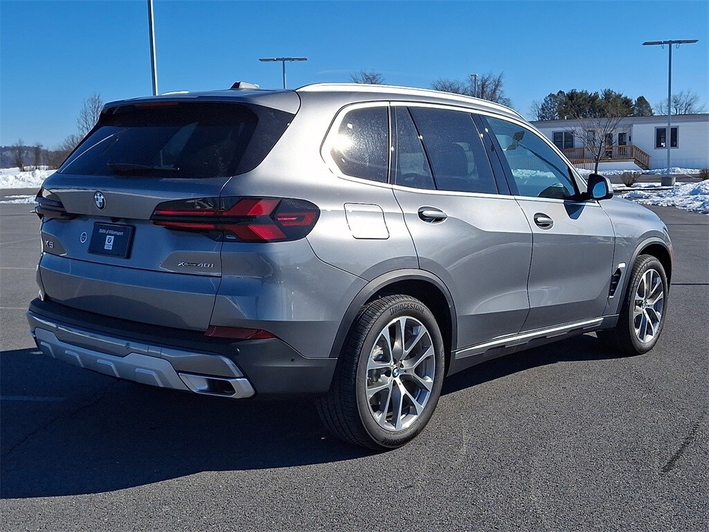 New 2026 BMW X5 xDrive40i SUV