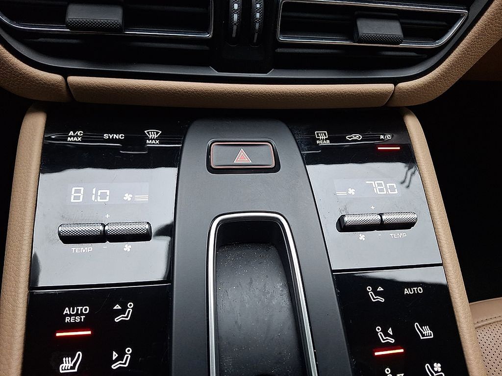 2024 Porsche Macan Base - Photo 19