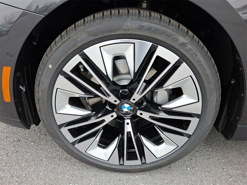 New 2026 BMW 5 Series 530i xDrive Sedan