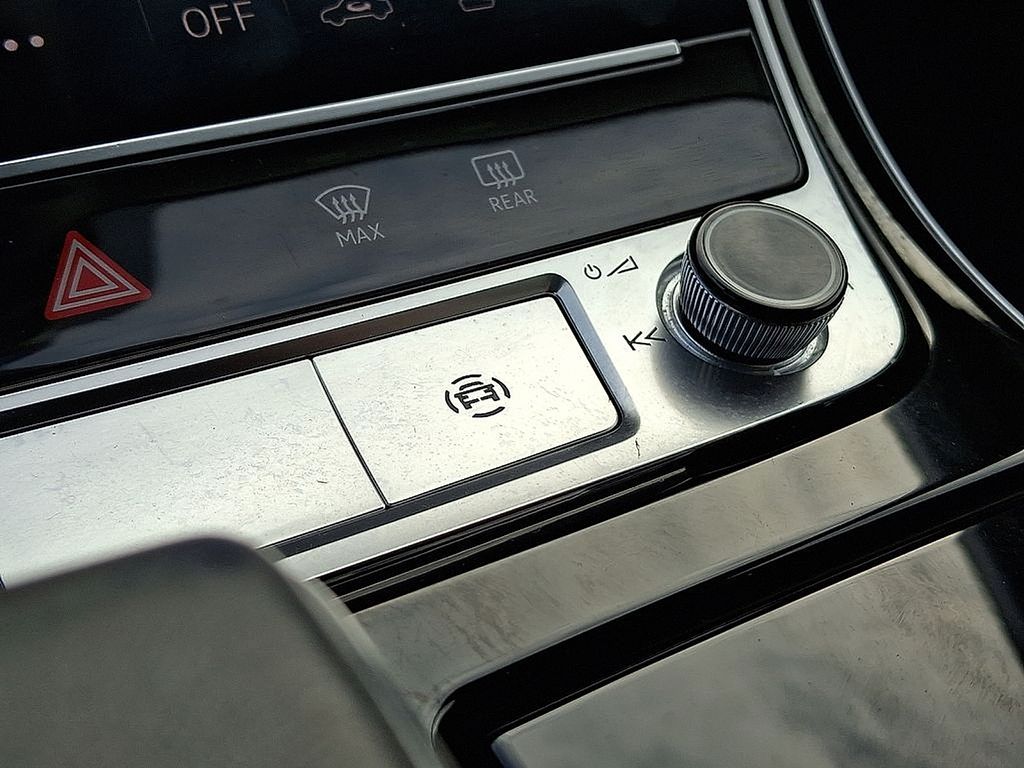 2019 Audi A8 Base - Photo 31