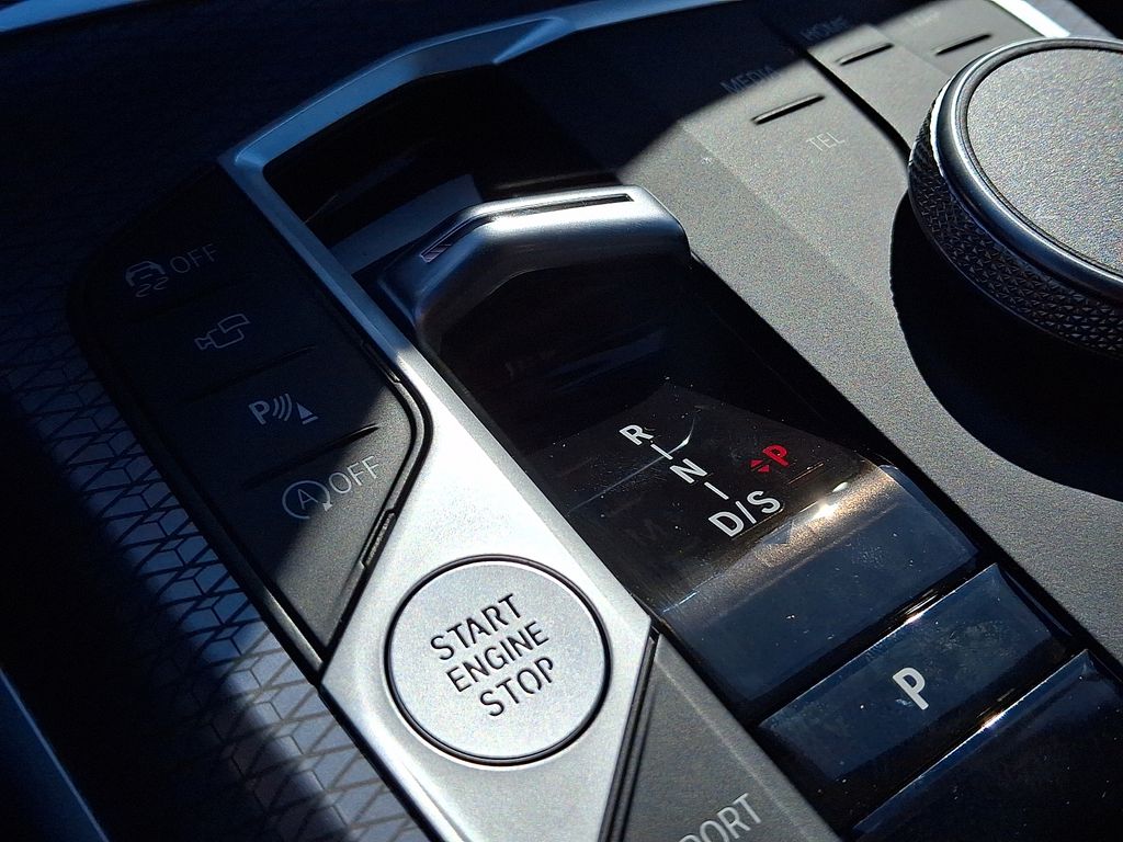2026 BMW 4 Series M440i - Photo 10